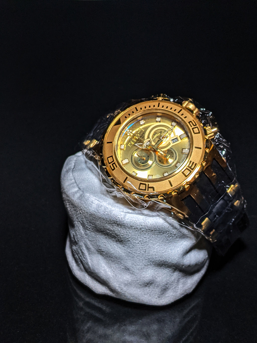 Invicta Reserve Subaqua Model 6905 Gold Plated Swiss Watch NIB