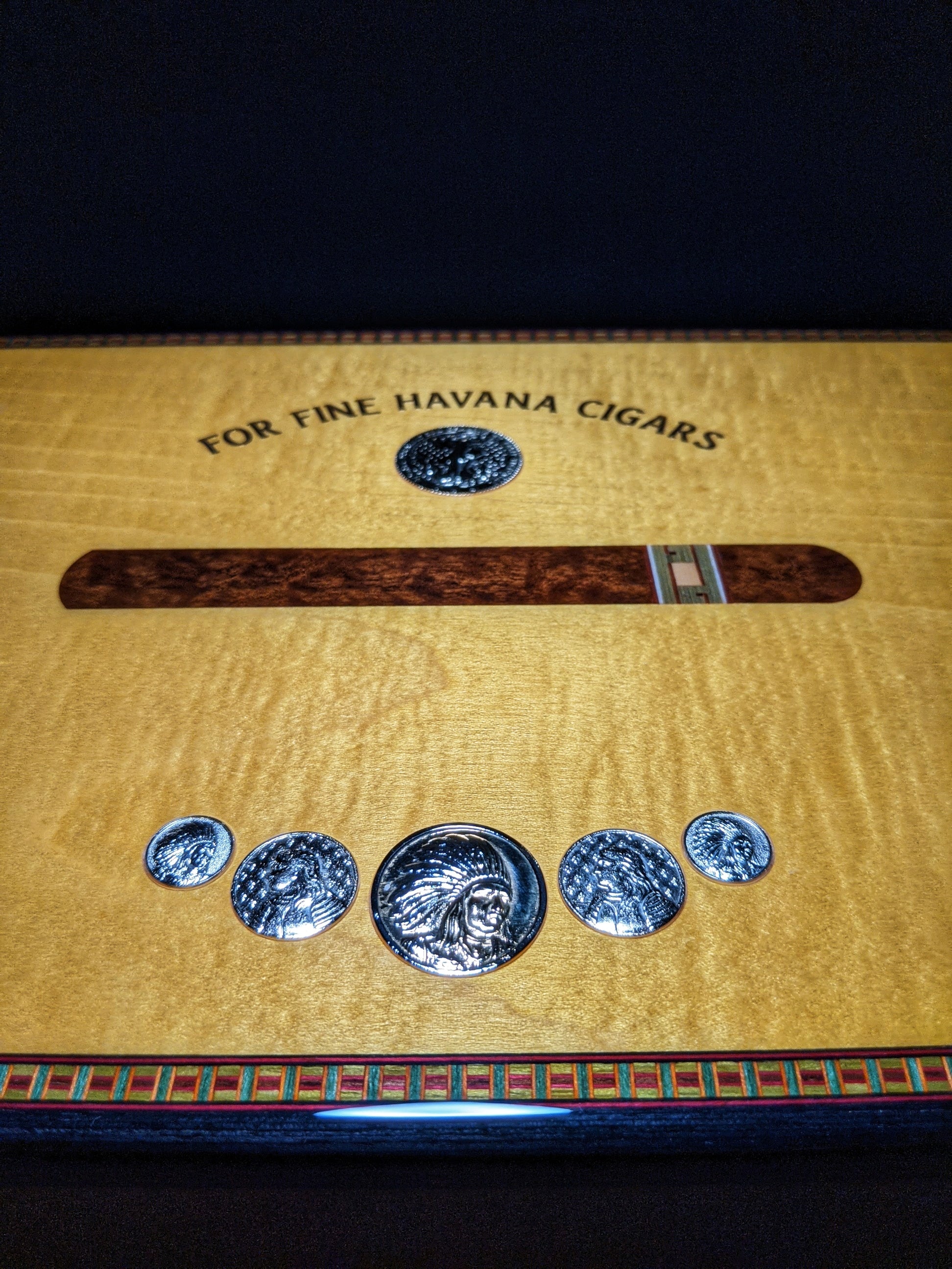 Elie Bleu Medals Yellow Sycamore Humidor 120 count NIB