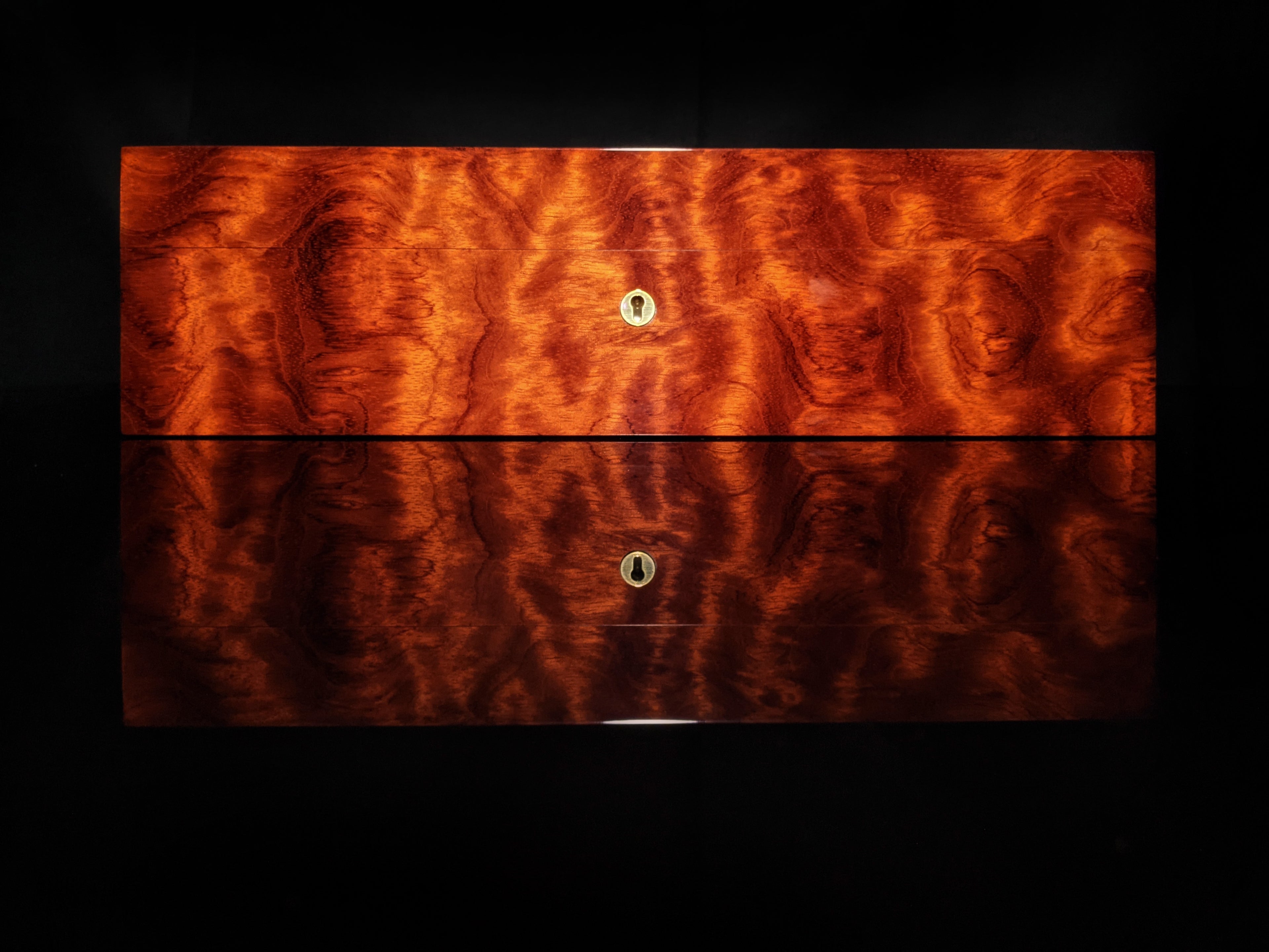 Elie Bleu Bubinga 110 ct humidor