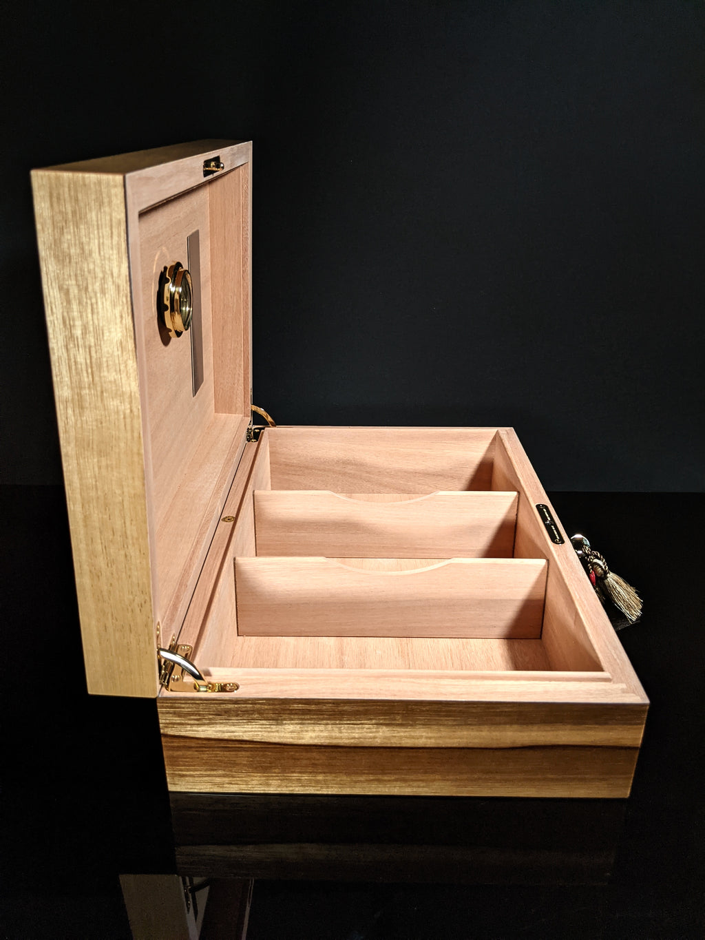 Elie Bleu Limba Wood Humidor 110 count