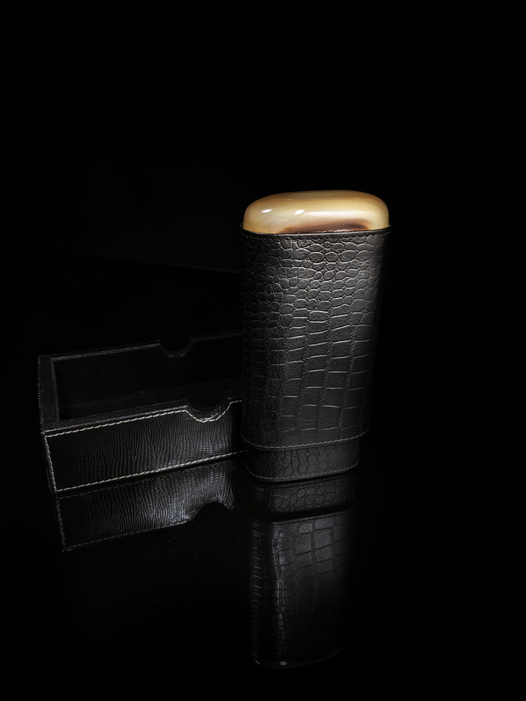 Andre Garcia leather cigar case and valet box
