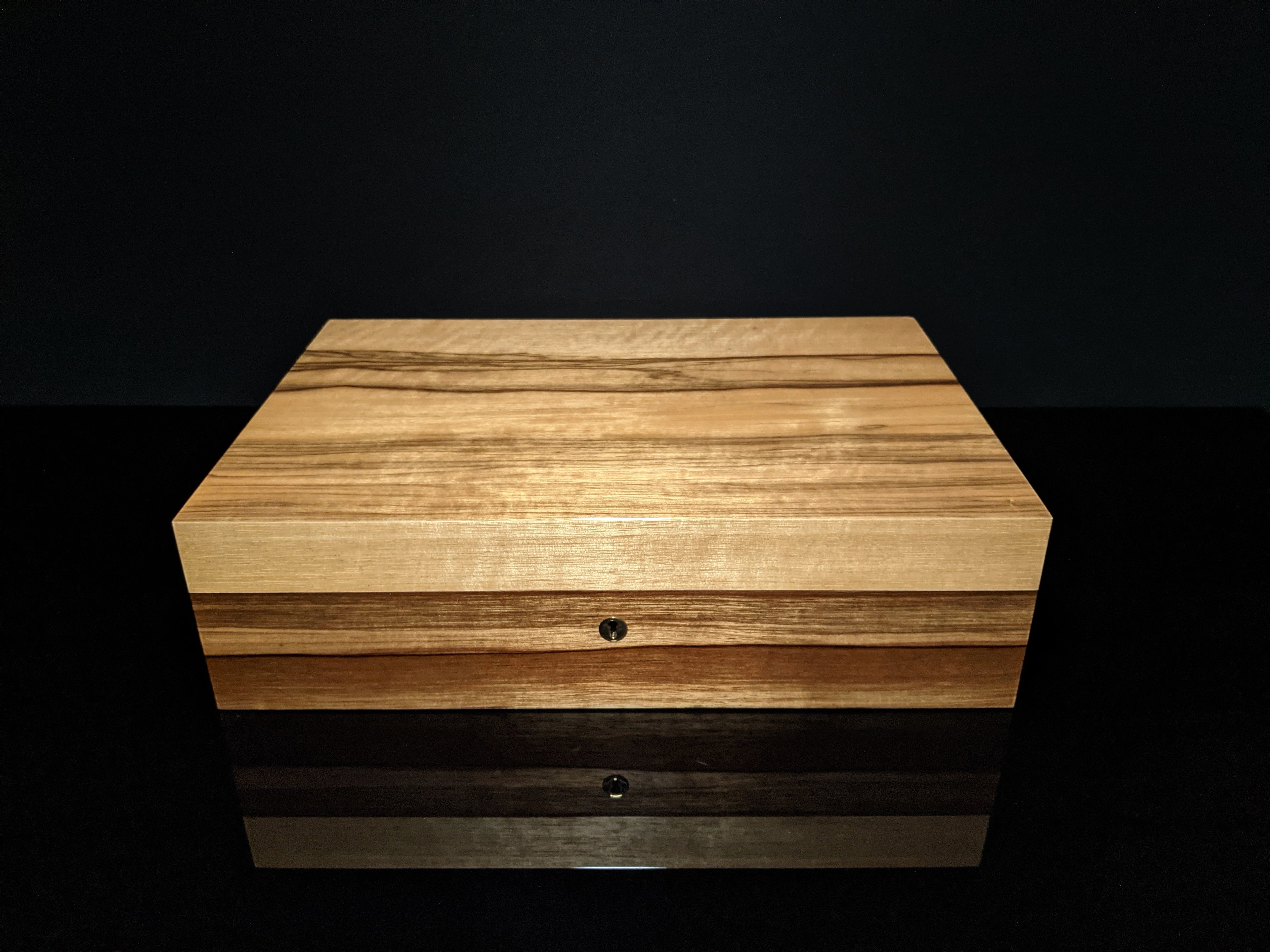 Elie Bleu Limba Wood Humidor 110 count