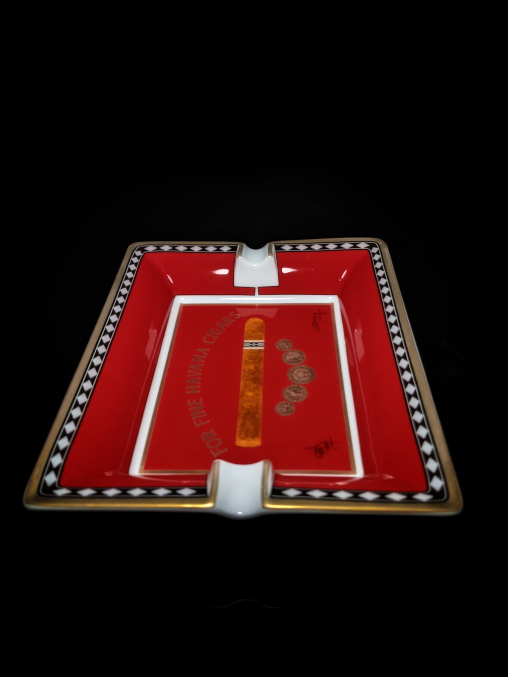 Elie Bleu Medals Red Ashtray new in the original box made in France