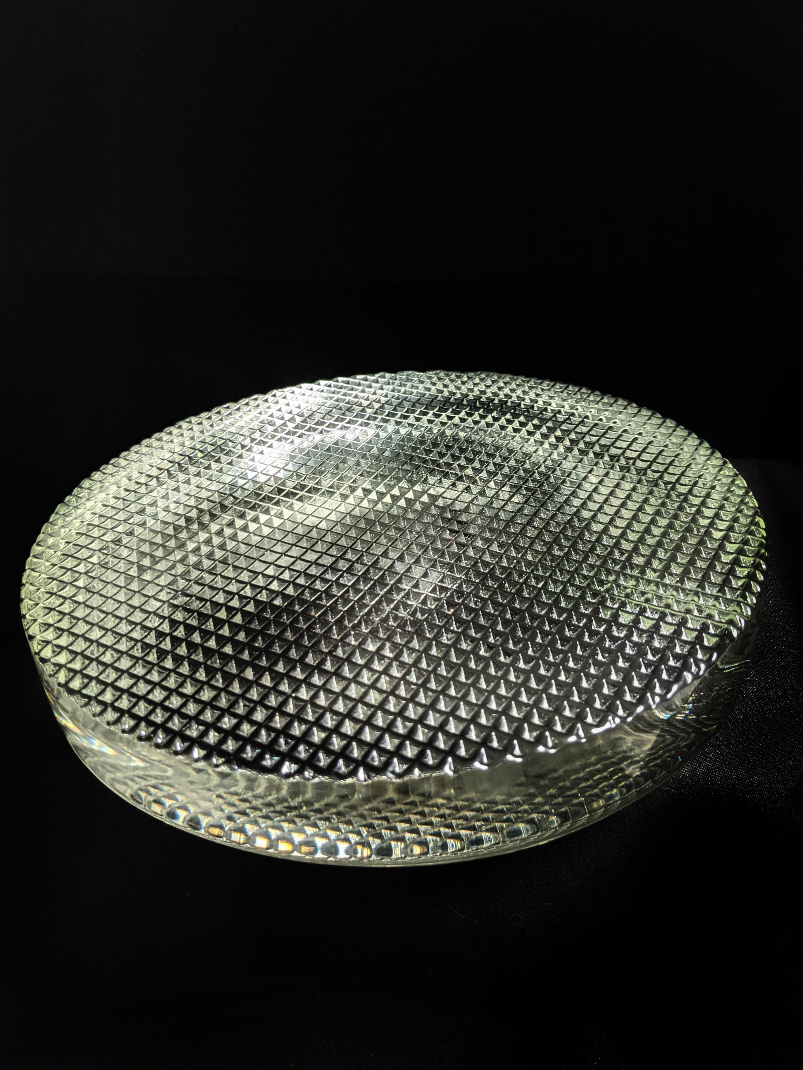 cigar ashtray large round 8.75" Diameter x 1.25"