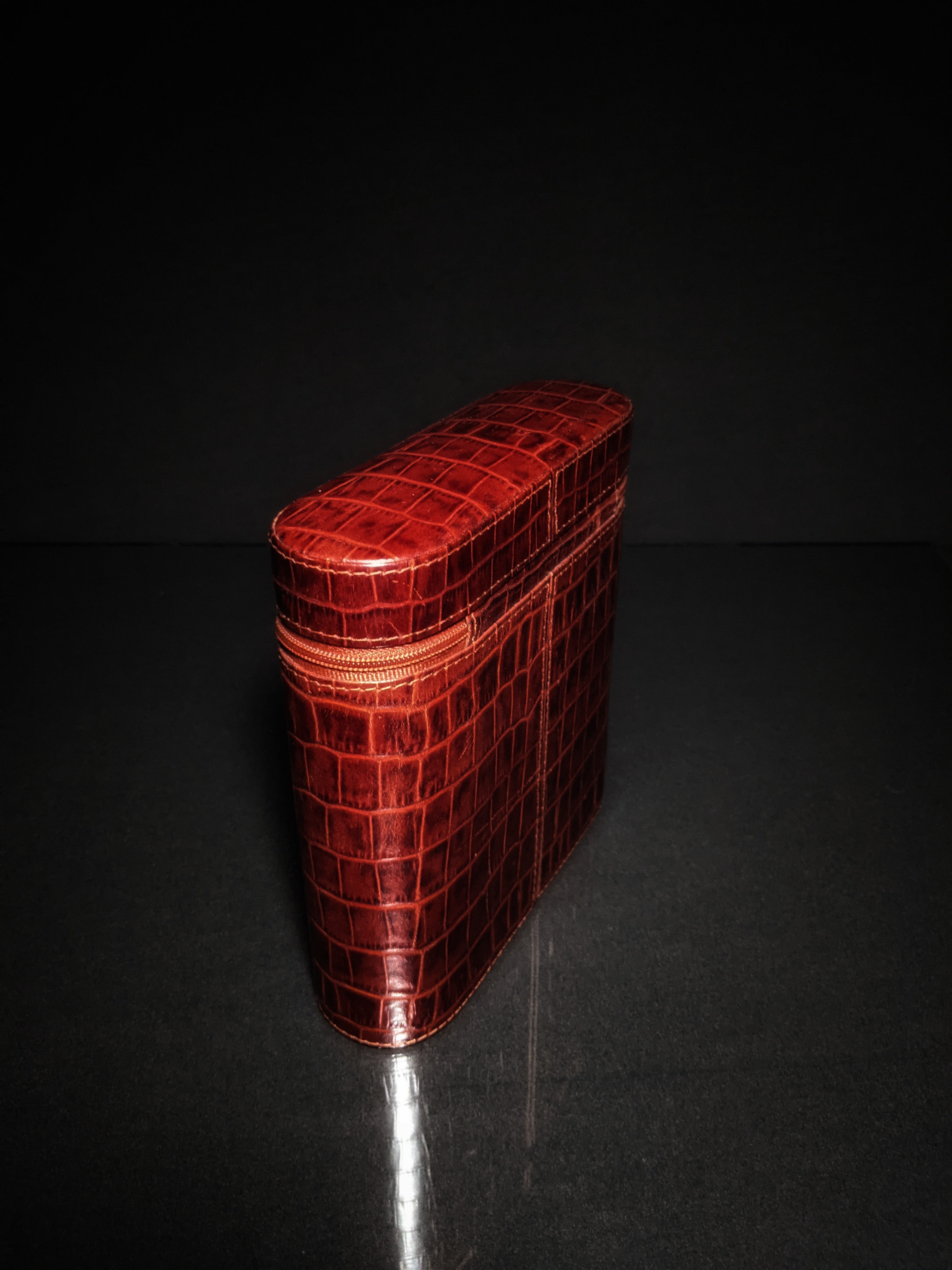 atoll cigar case