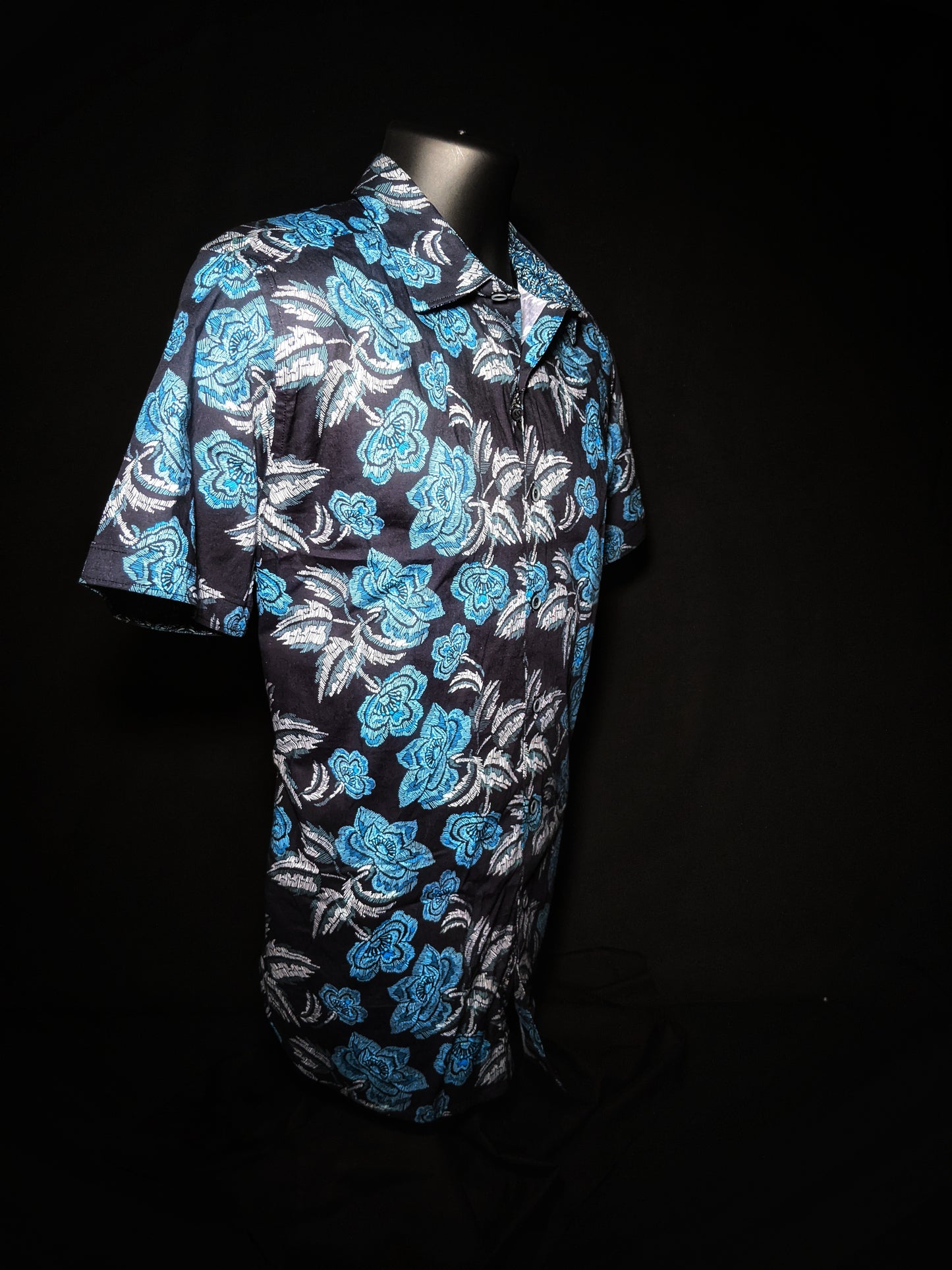 Robert Graham Short Sleeve Colorful Classic Fit Shirt Medium Adult