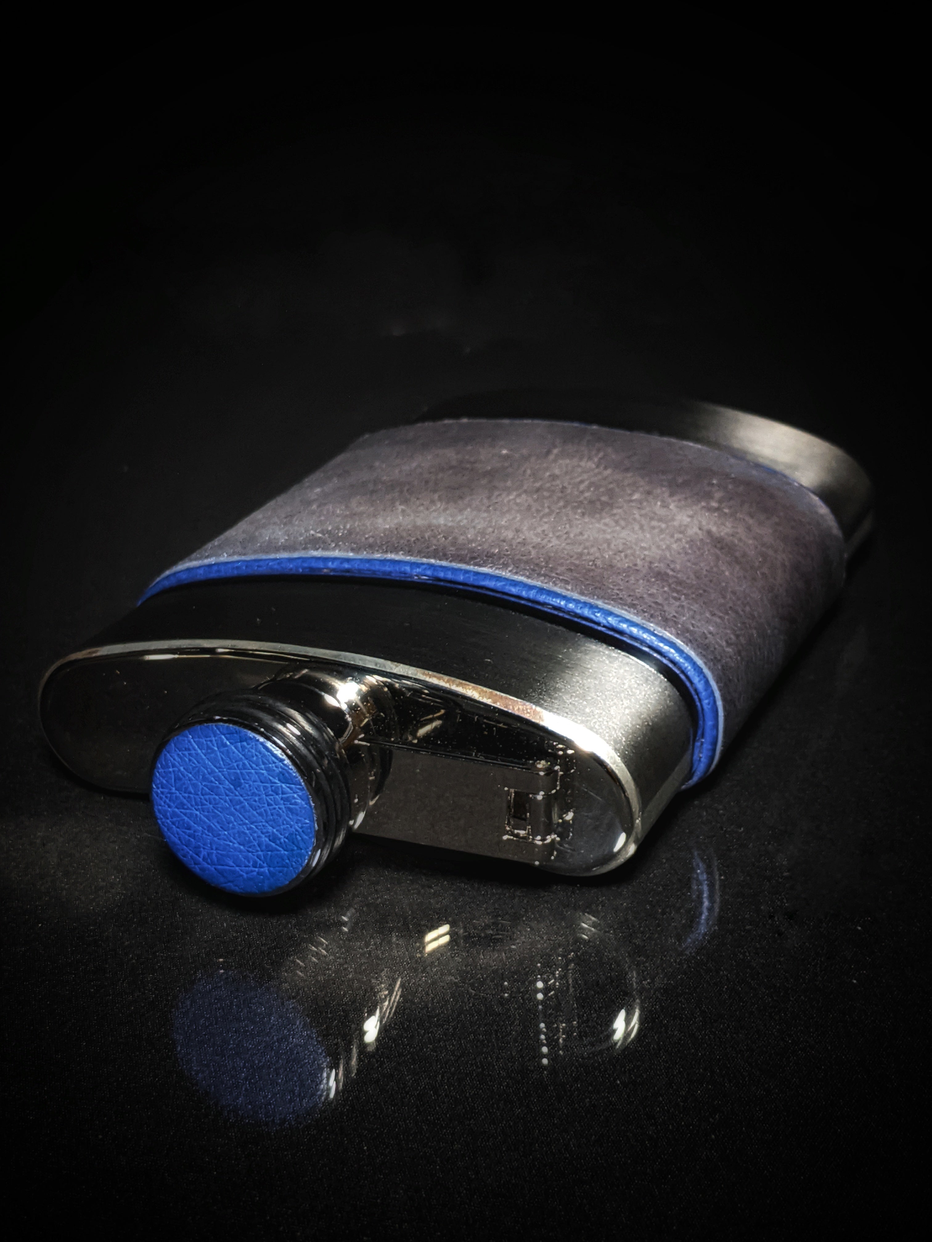 Brizard and Co. The 8 oz Flask -Full Grain Gray Leather and Blue Ostrich