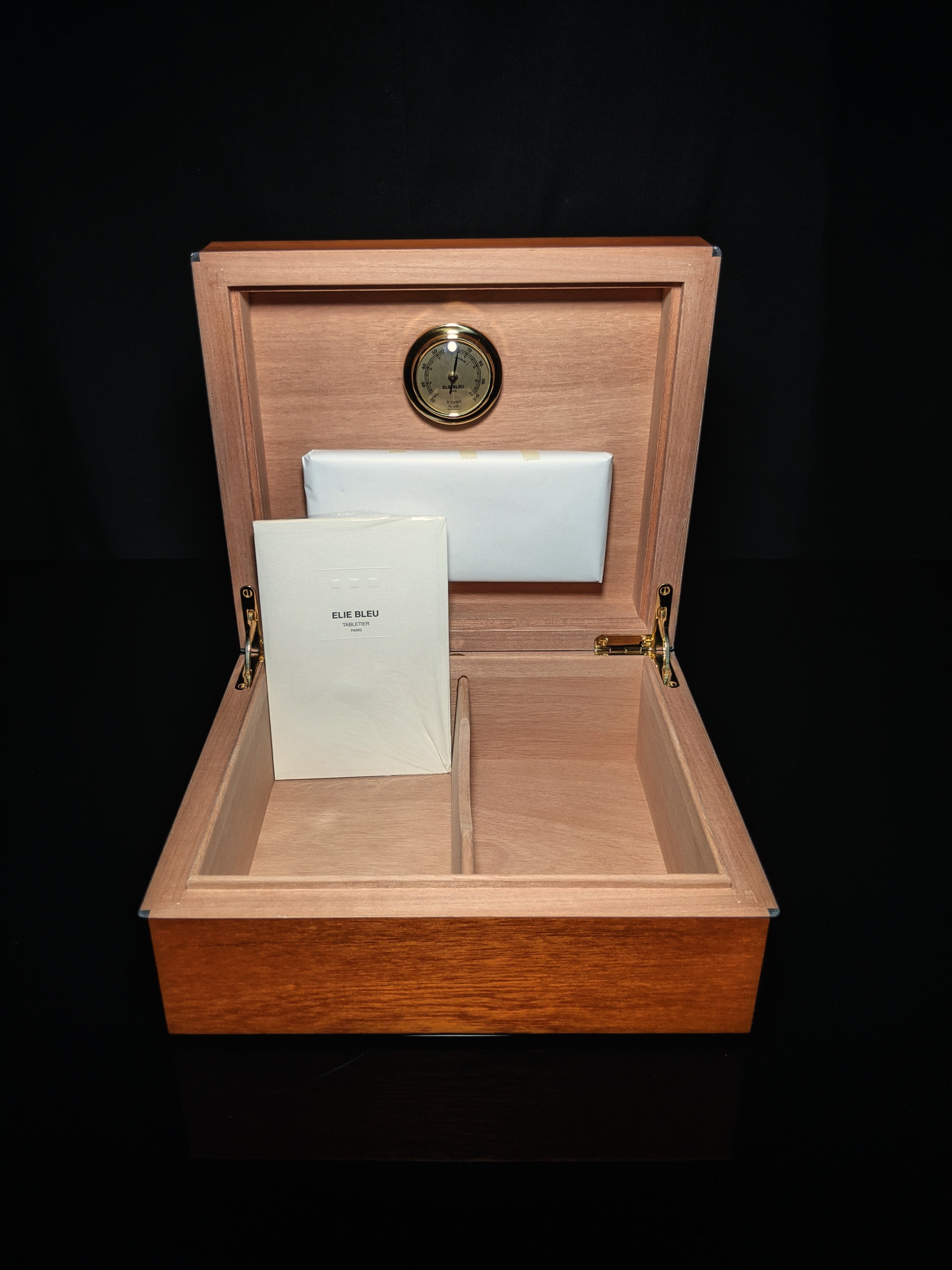 Elie Bleu Mahogany  Humidor 50 count