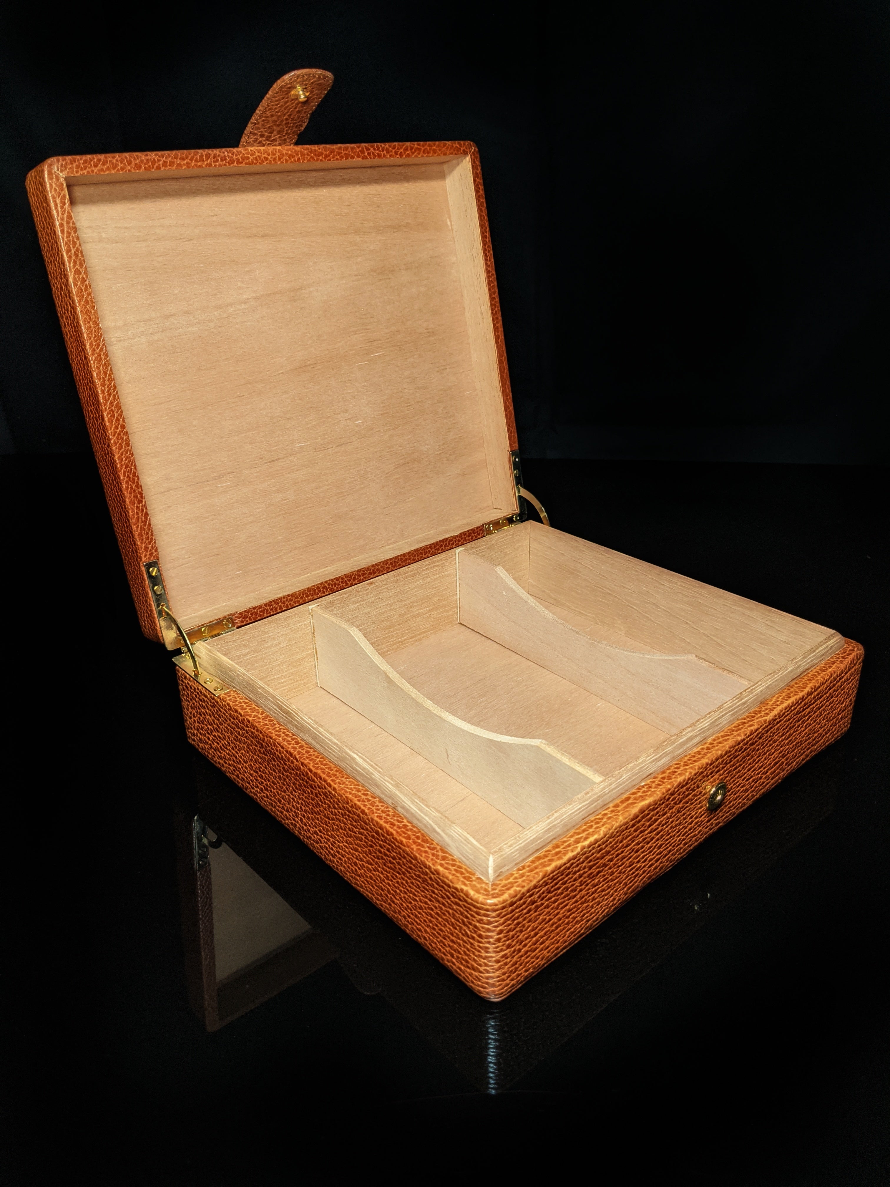 Pheasant Leather Humidor made in Spain by RD Gomez NIB