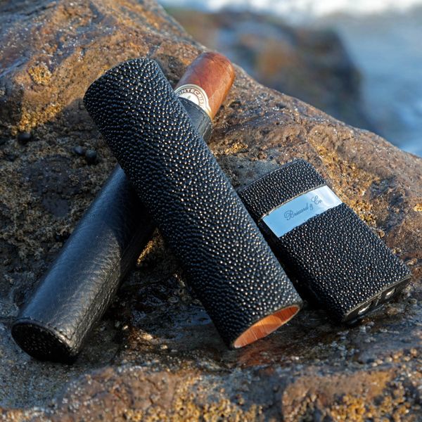 Brizard and Co. The Single Cigar Tube - Stingray Black