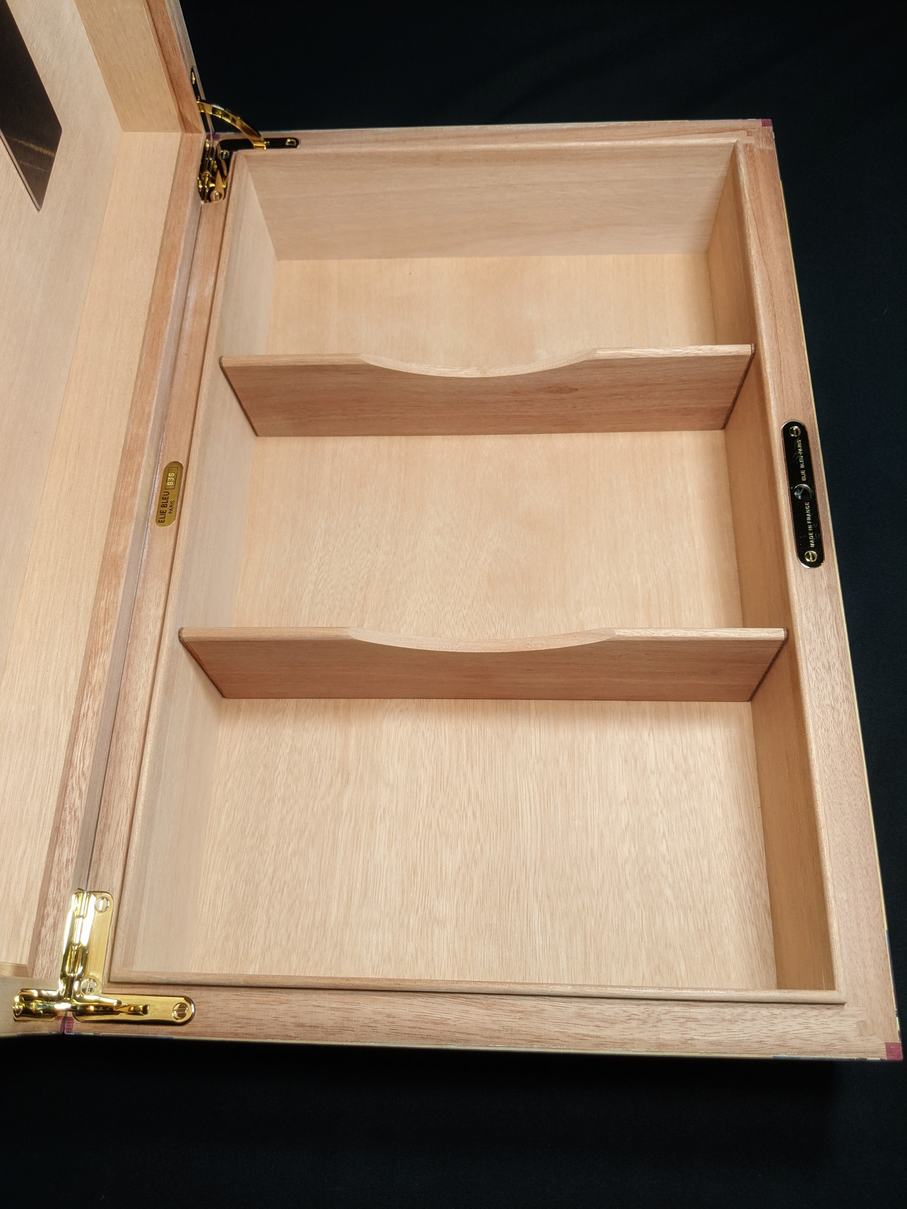Elie Bleu Alba Yellow Sycamore Humidor 110 count