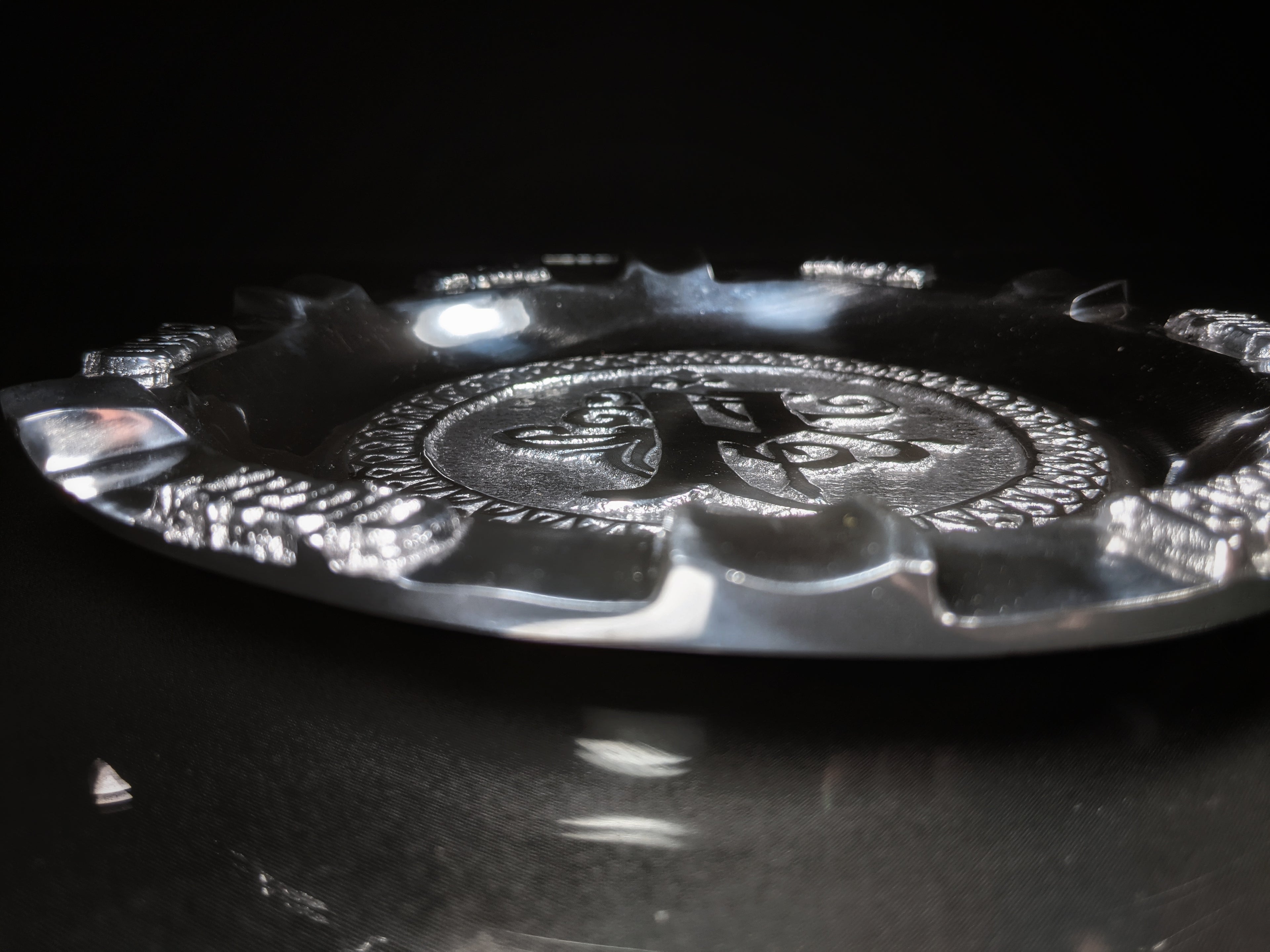 Drew Estates Polished Pewter 9 " cigar ashtray with 5 slots for your cigars