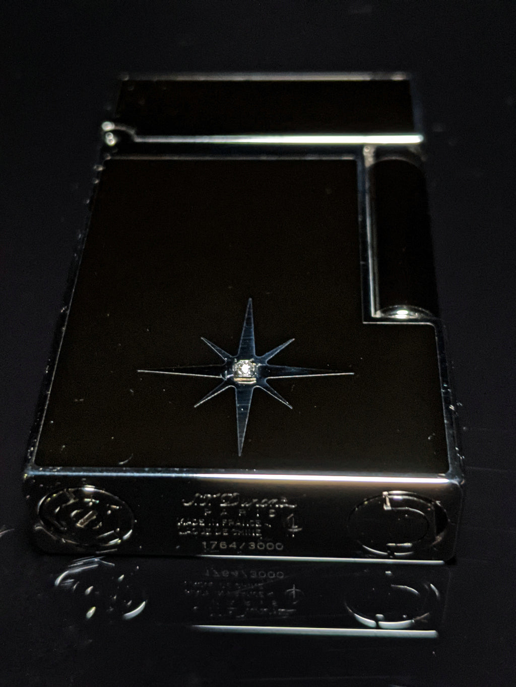 S.T.Dupont Diamond Solitaire L2 Lighter preowned in original box good condition