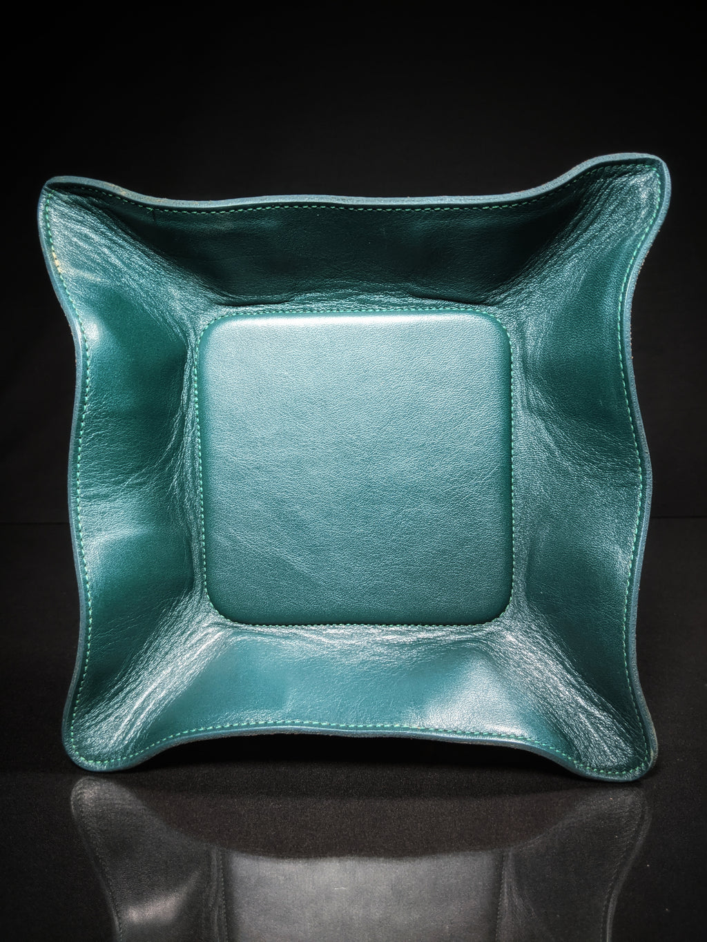 Brizard and Co Augusta Green Leather Valet Tray