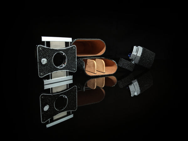 Brizard and Co Stingray Cigar Holder with cutter and lighter NIB