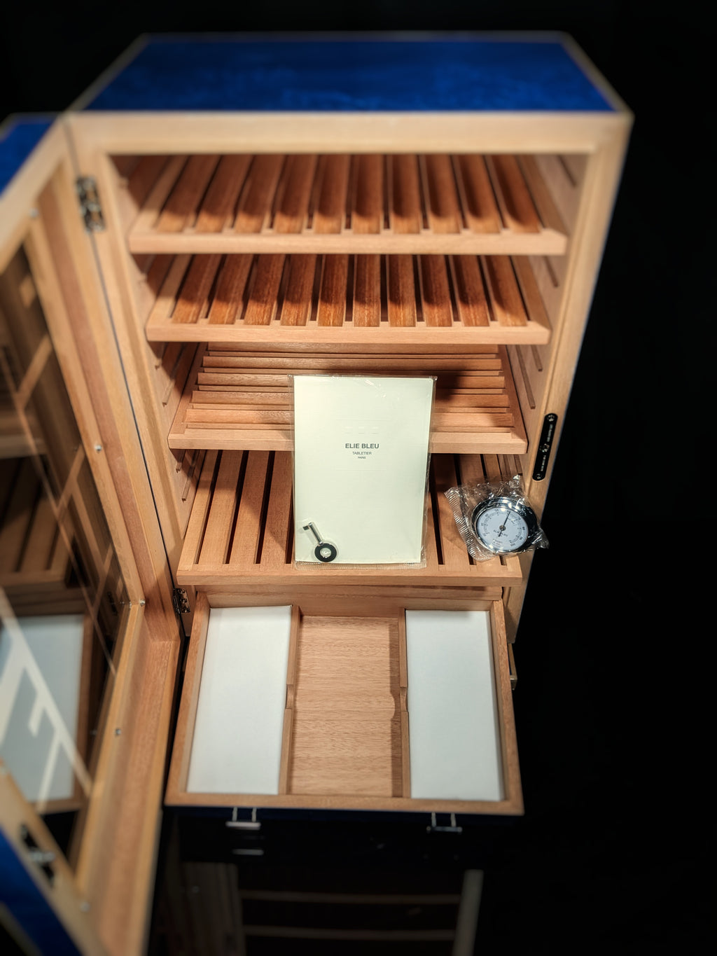 Elie Bleu Blue Madrona Cabinet Humidor 150 Count