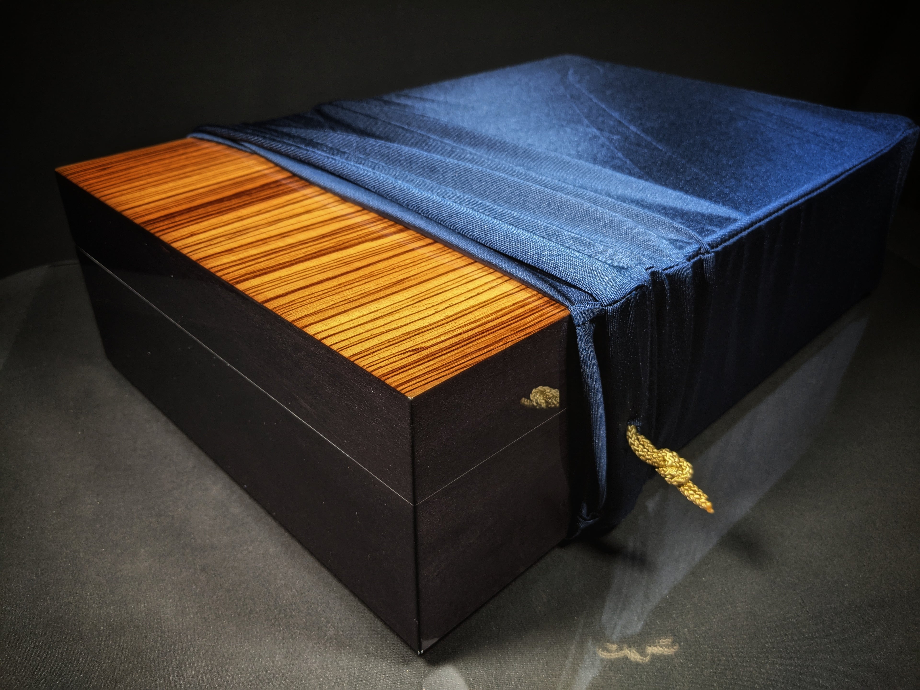 Elie Bleu Zebrawood Humidor 110 count