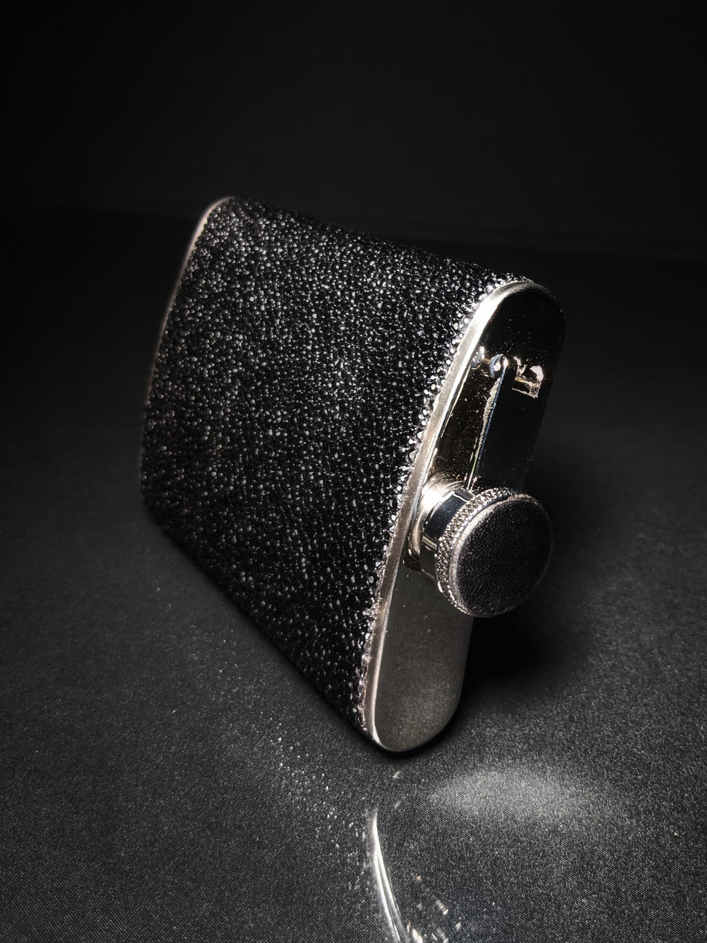 Brizard and Co. The 8 oz Flask - Stingray