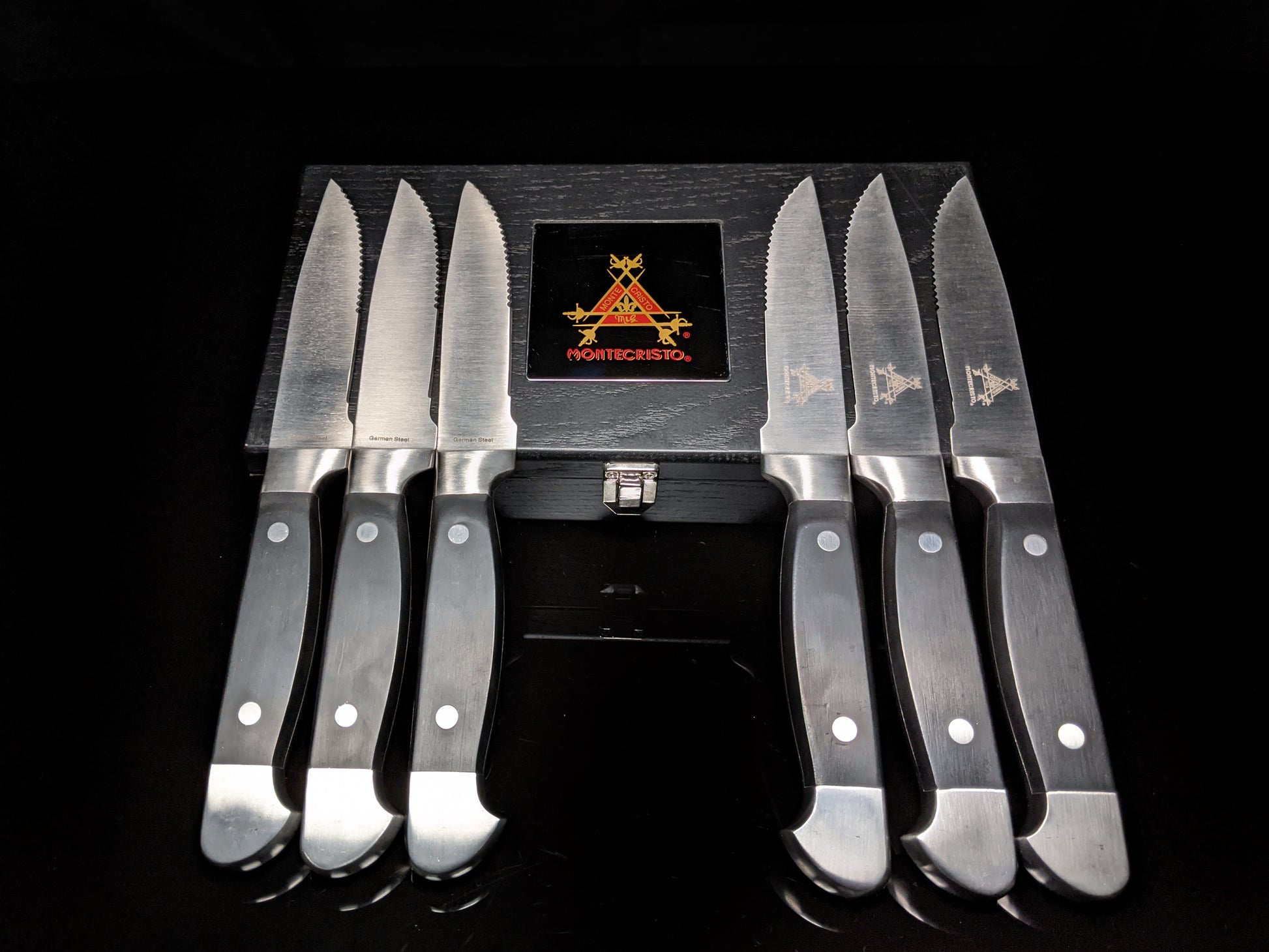 Montecristo Steak Knives in wood case – BG Gear Co
