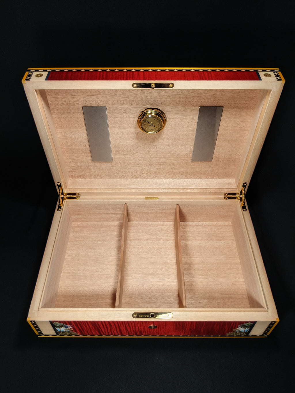 Elie Bleu Alba Red Sycamore Humidor 110 count