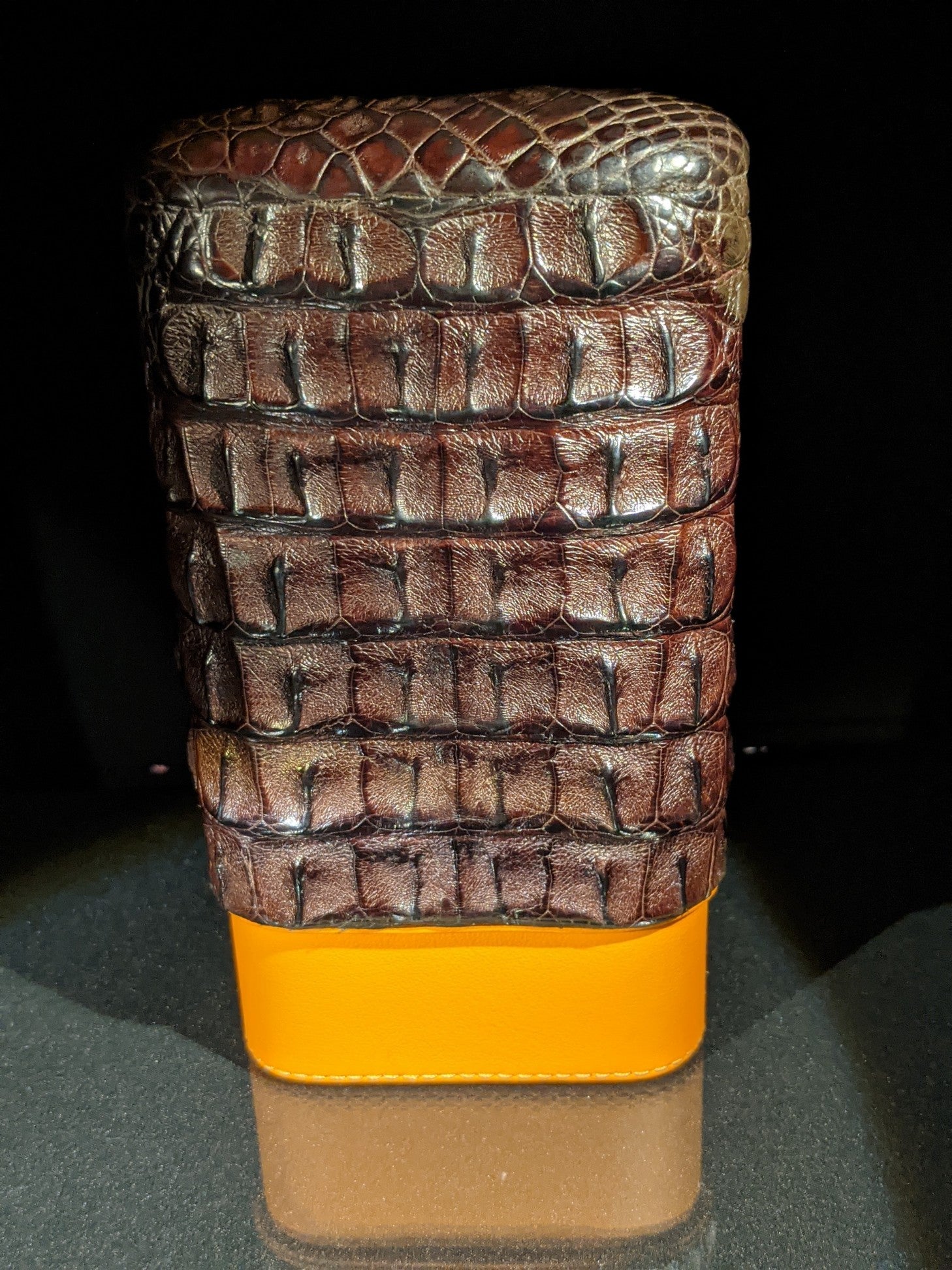 Brizard and Co Brown Showband Caiman case