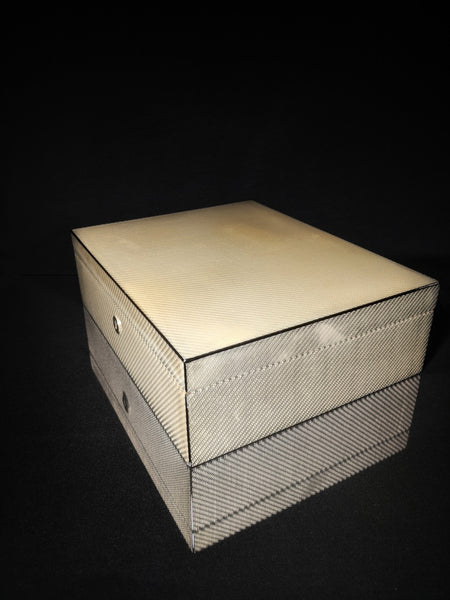 Grey Carbon Fiber Humidor