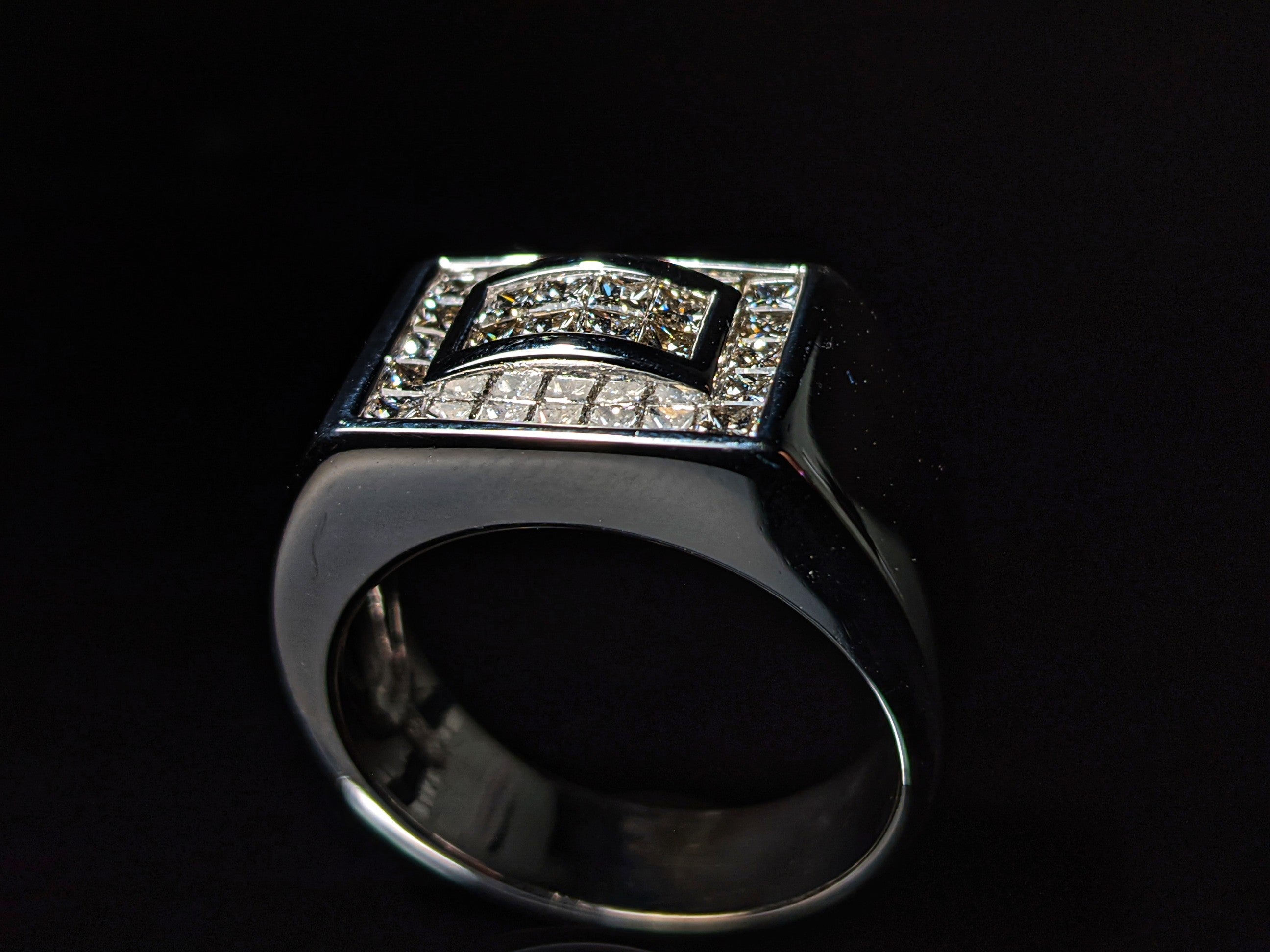 18K White Gold Diamond Pinky Ring Size 8.5