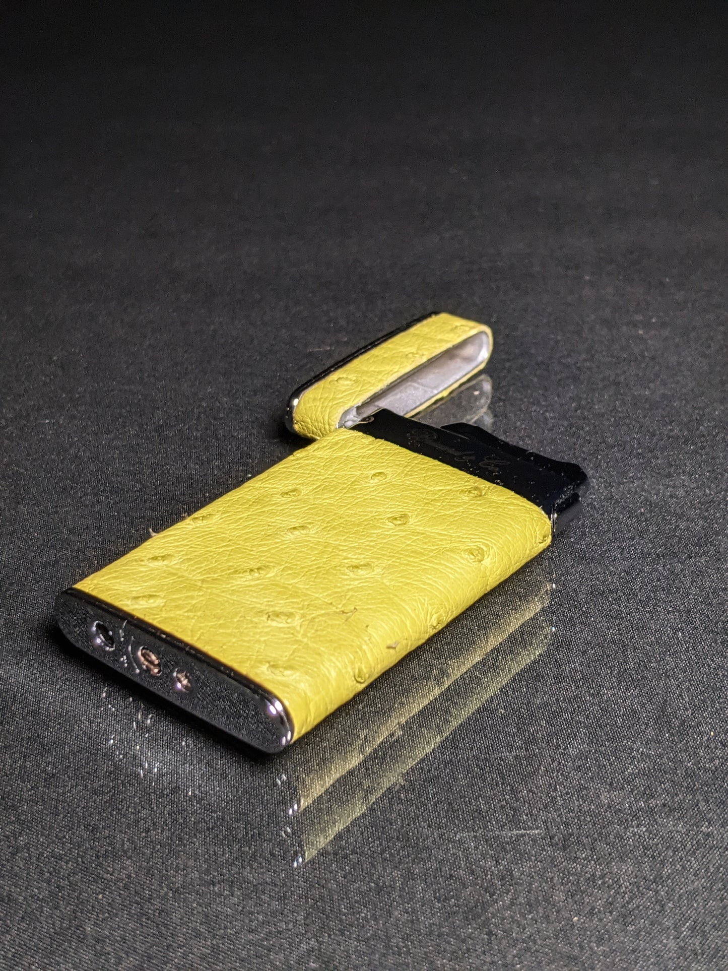 Brizard and Co Ostrich Matcha Sottile Lighter