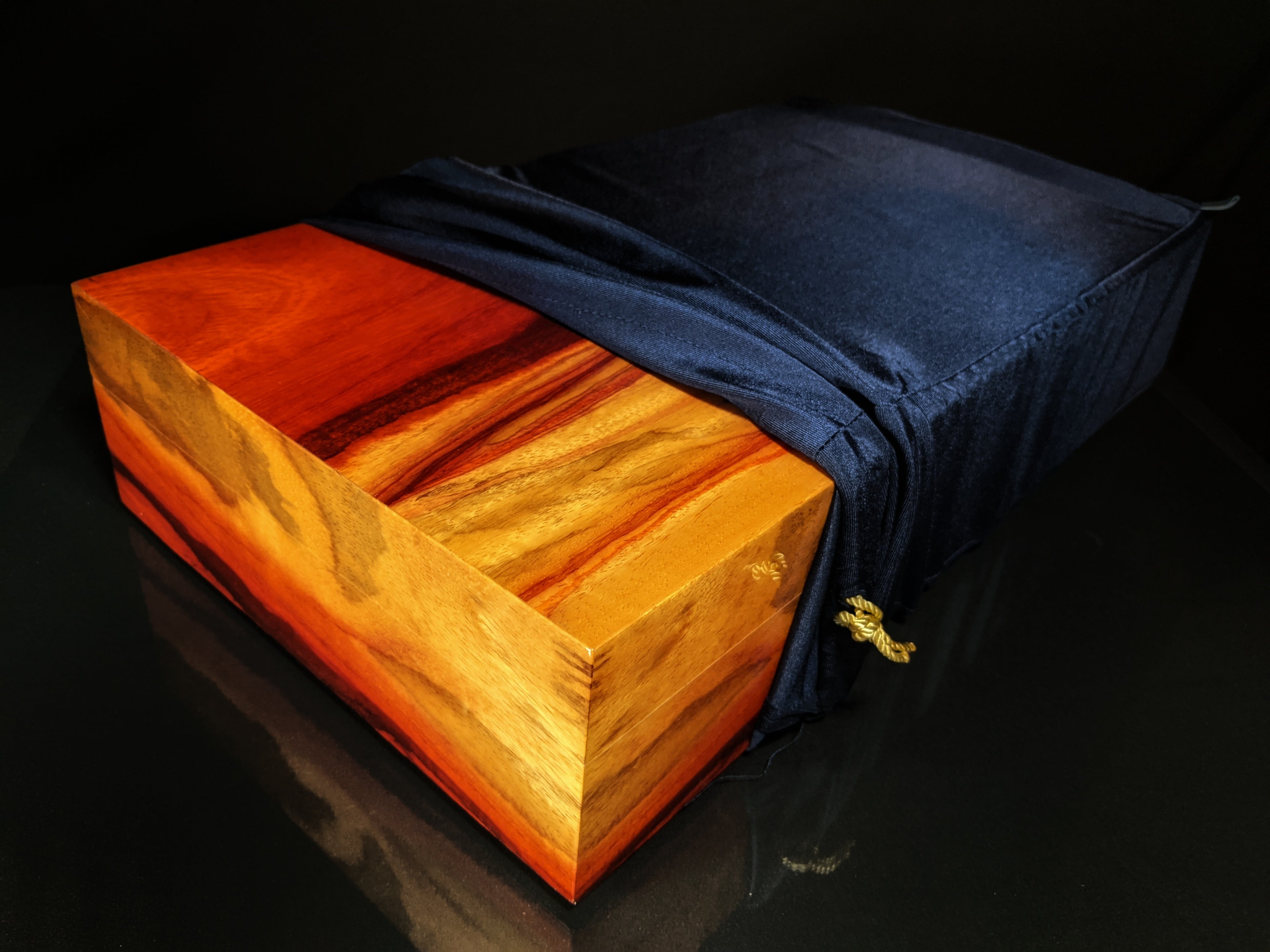 Elie Bleu Classic  Padouk Wood Humidor 110 ct