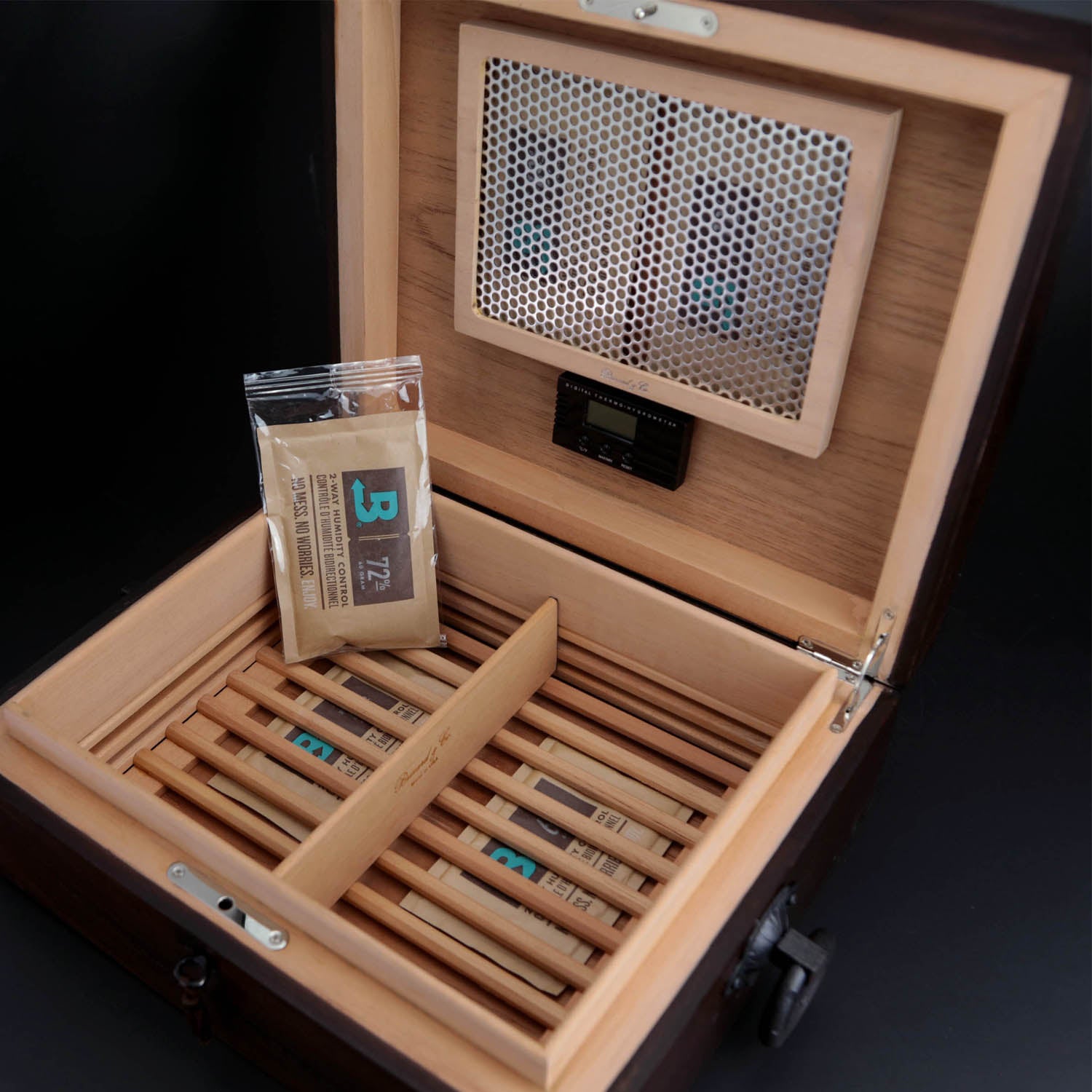 Brizard & Co " Airflow " Humidor 60 /70 count Hacienda NIB
