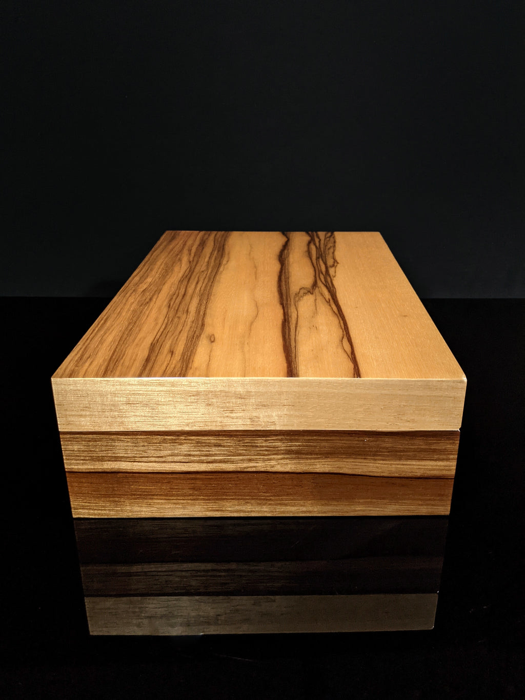 Elie Bleu Limba Wood Humidor 110 count