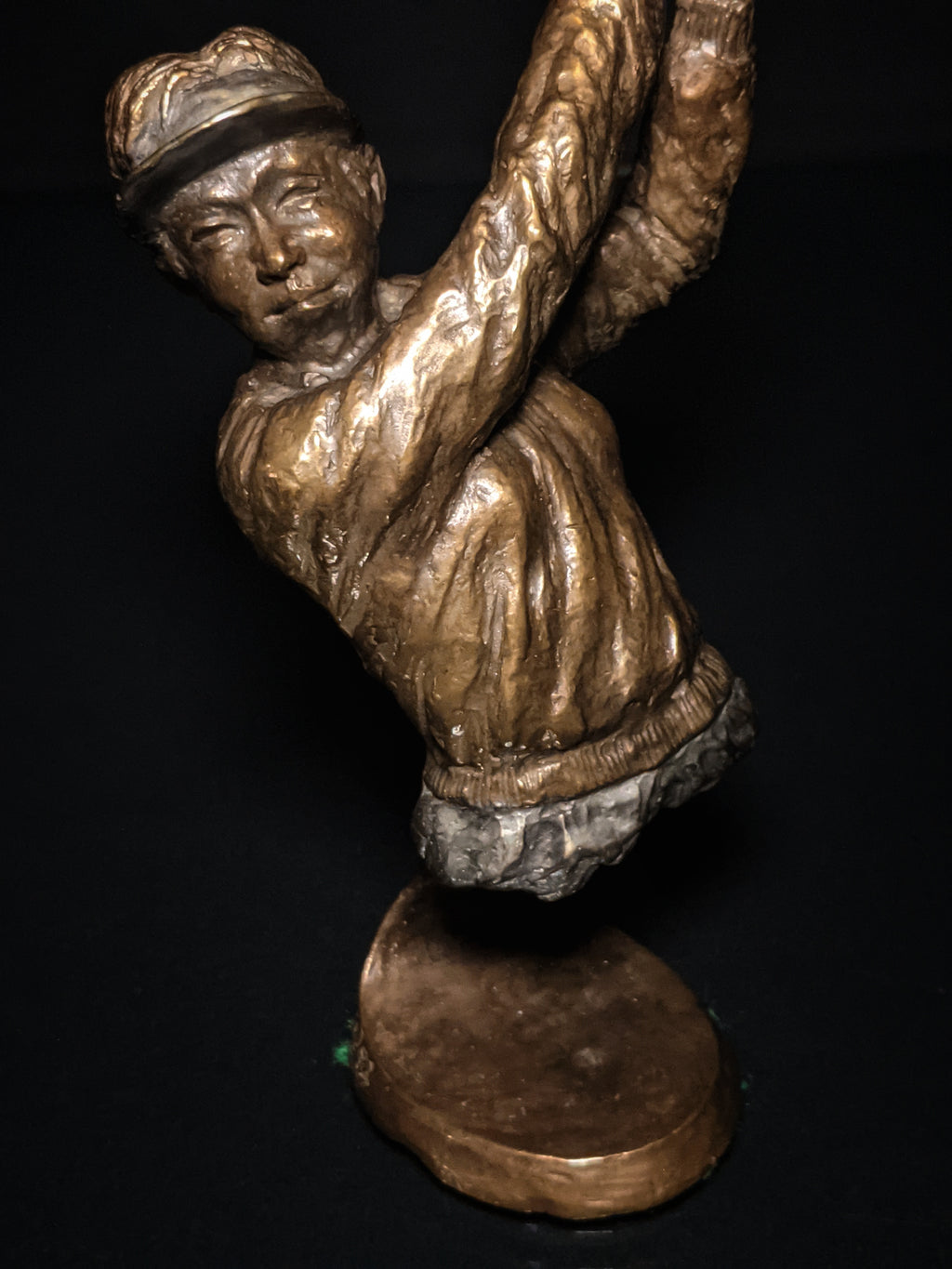 Mark Hopkins Bronze Lady Golfer