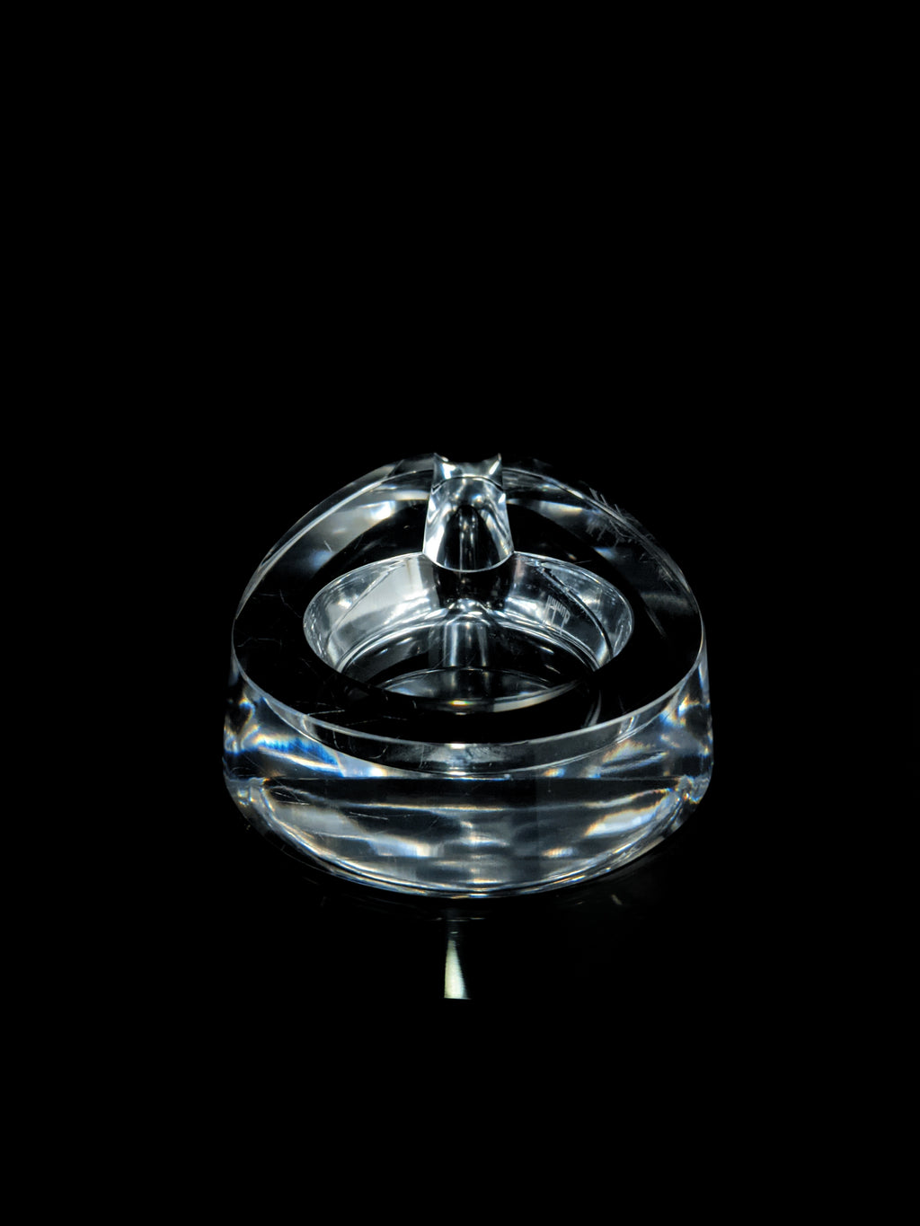 Alfred Dunhill Crystal Ashtray PA5102. No #002