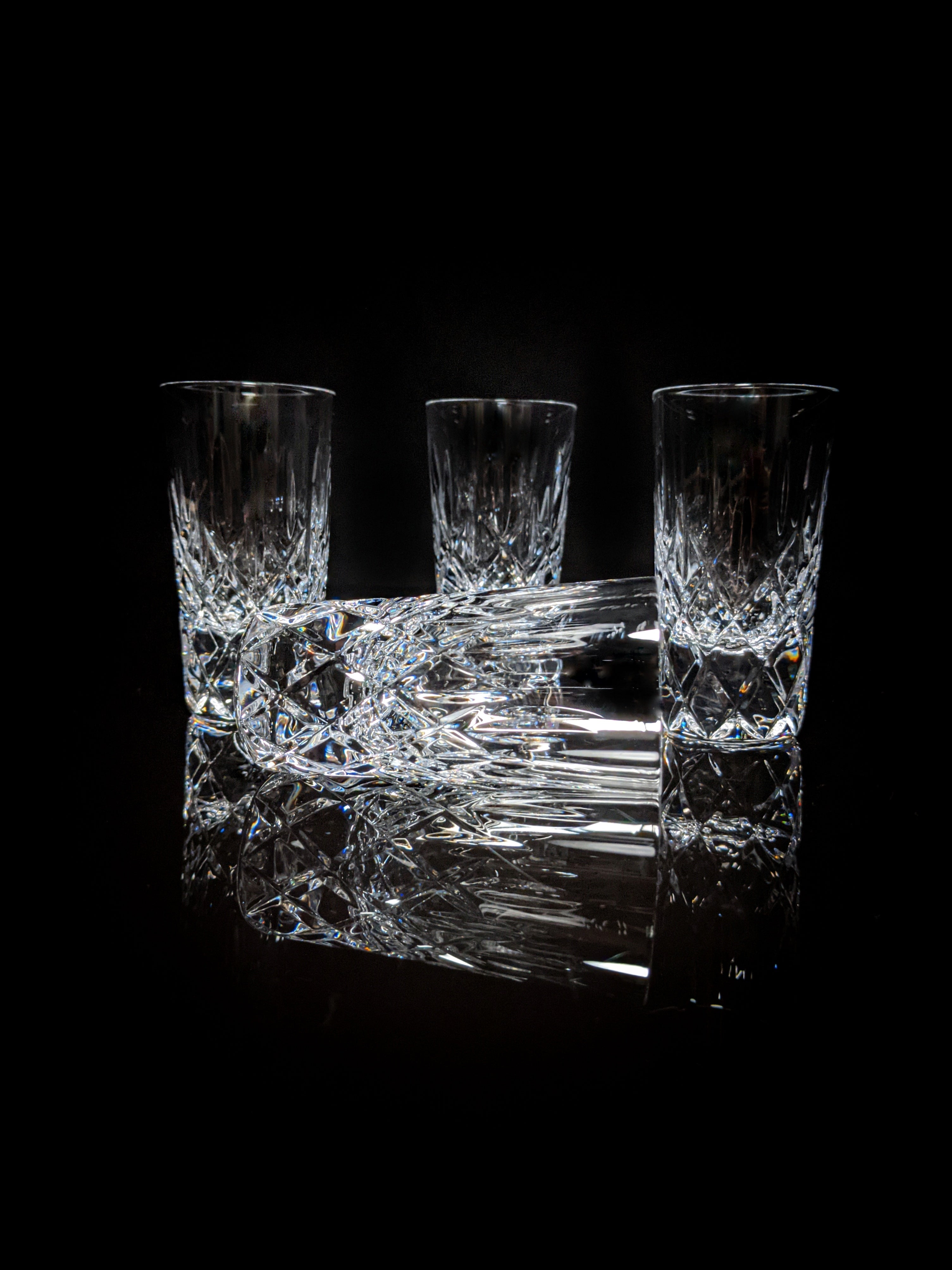 Faberge Vodka Clear Crystal Shot Glasses  Set of 4 NIB