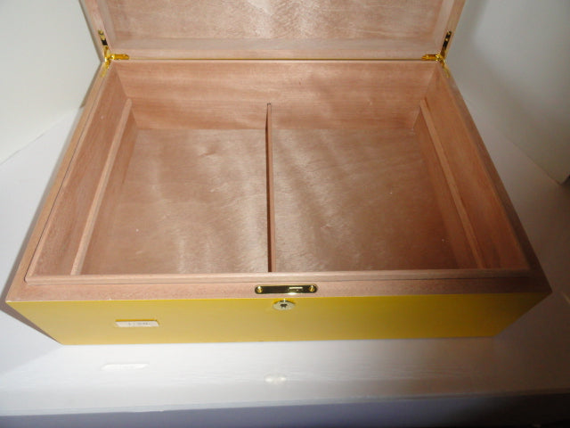 Particulares  Yellow Limited Edition Humidor