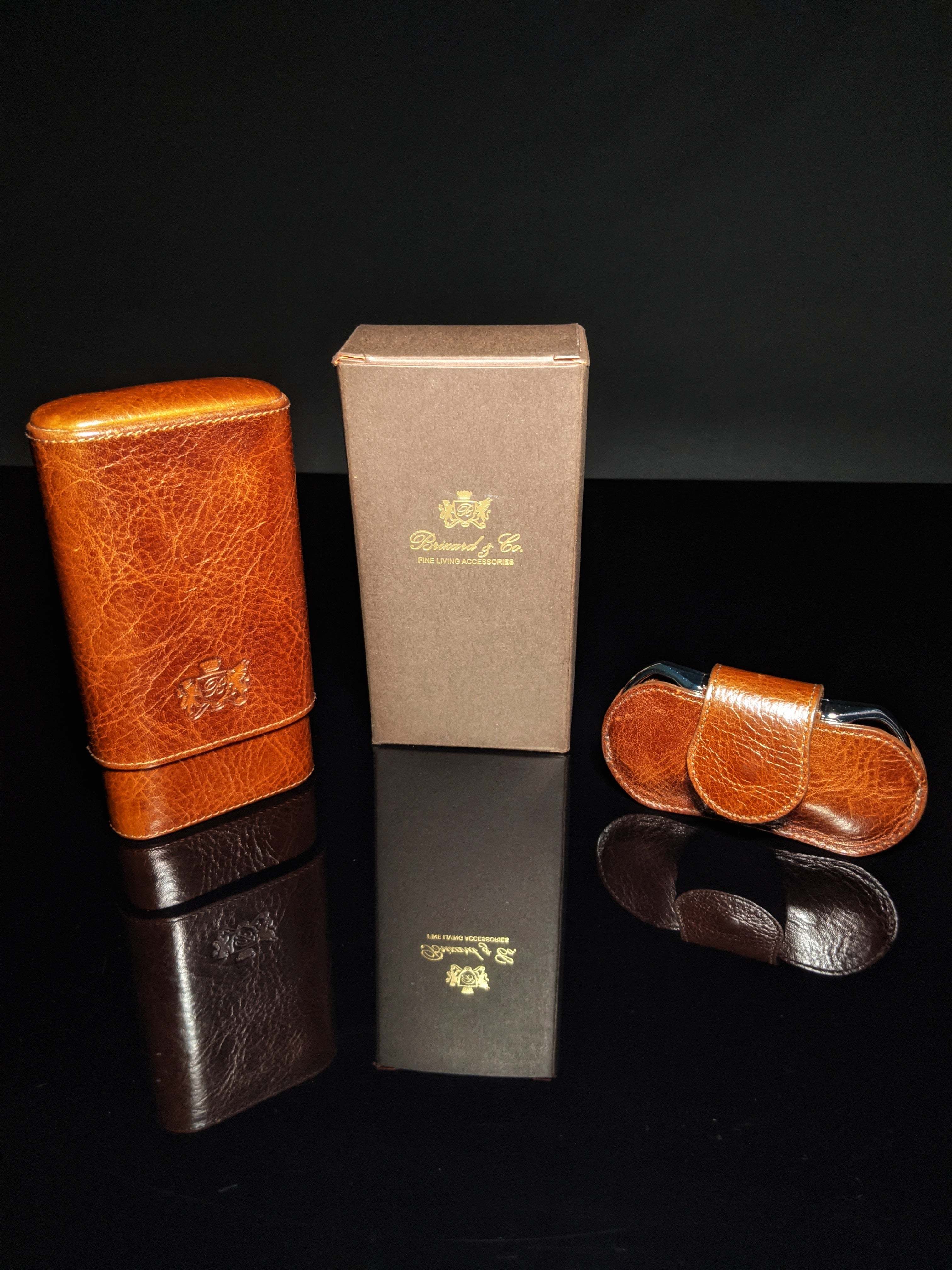 Brizard and Co The "Show Band" 3 Cigar Case - Antique Saddle Leather with V-Cutter