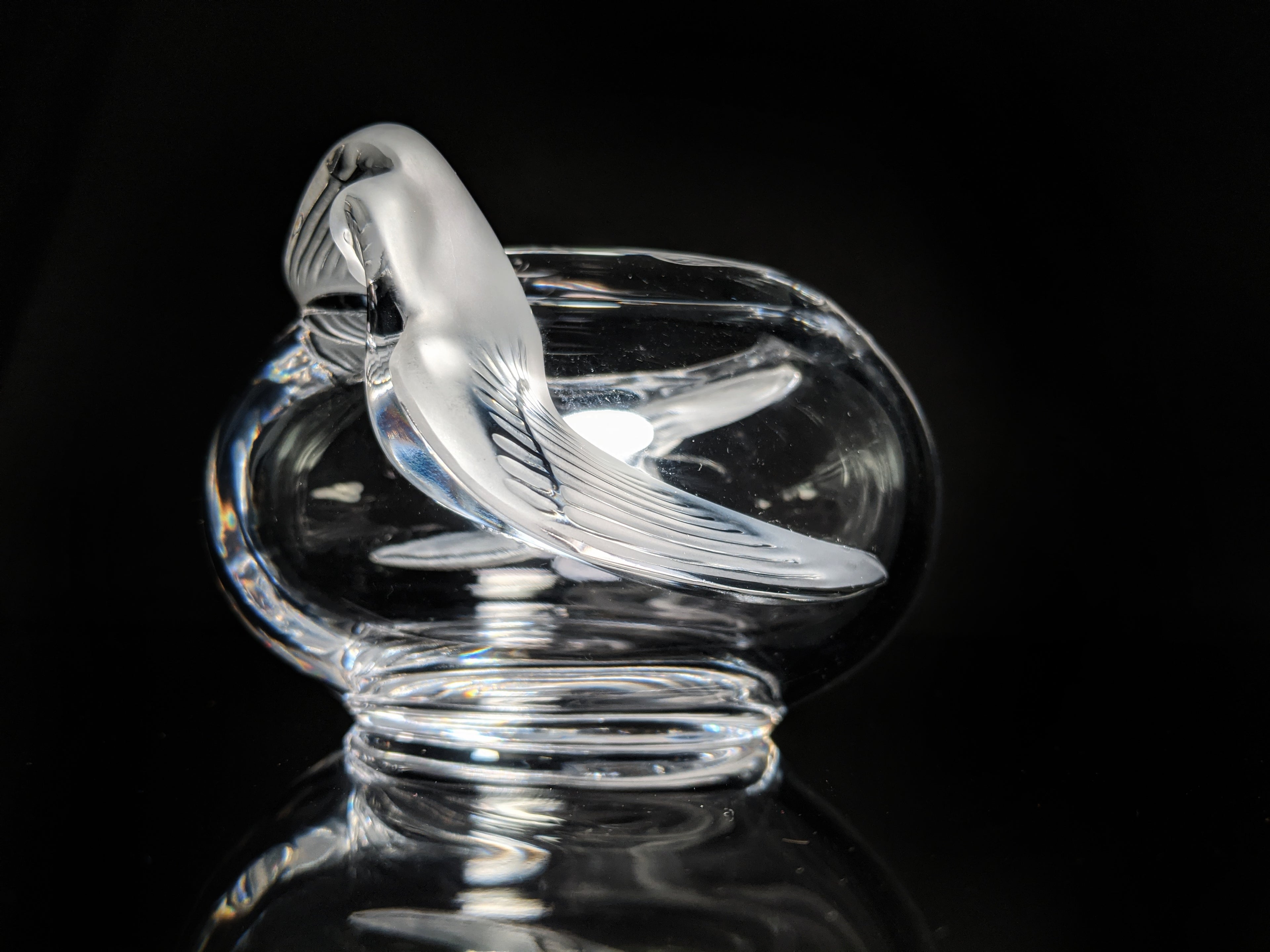 Lalique Crystal Glass "Adelaide" Dove Bird Bowl