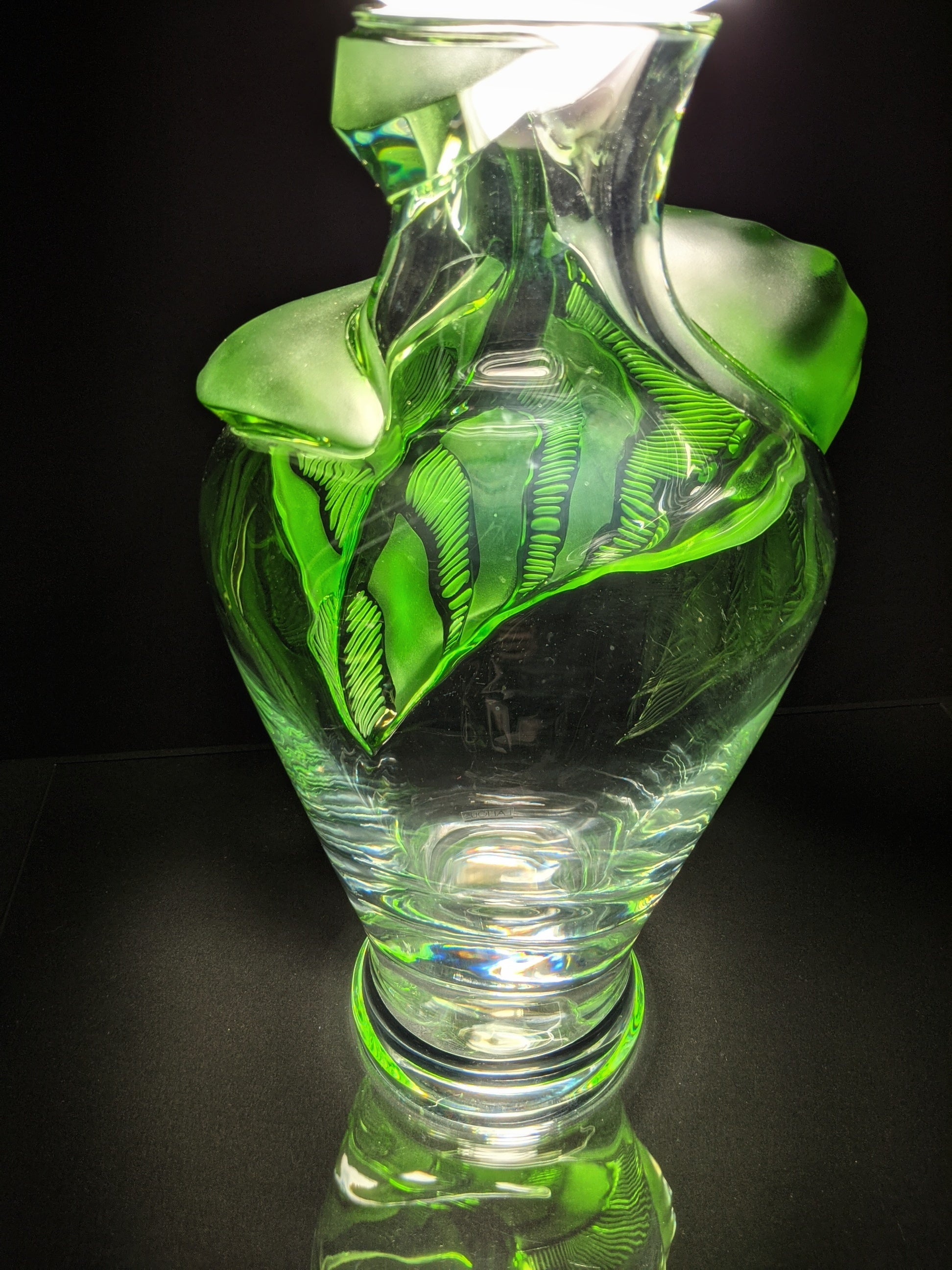 Lalique Tanega 14" Emerald Green Vase