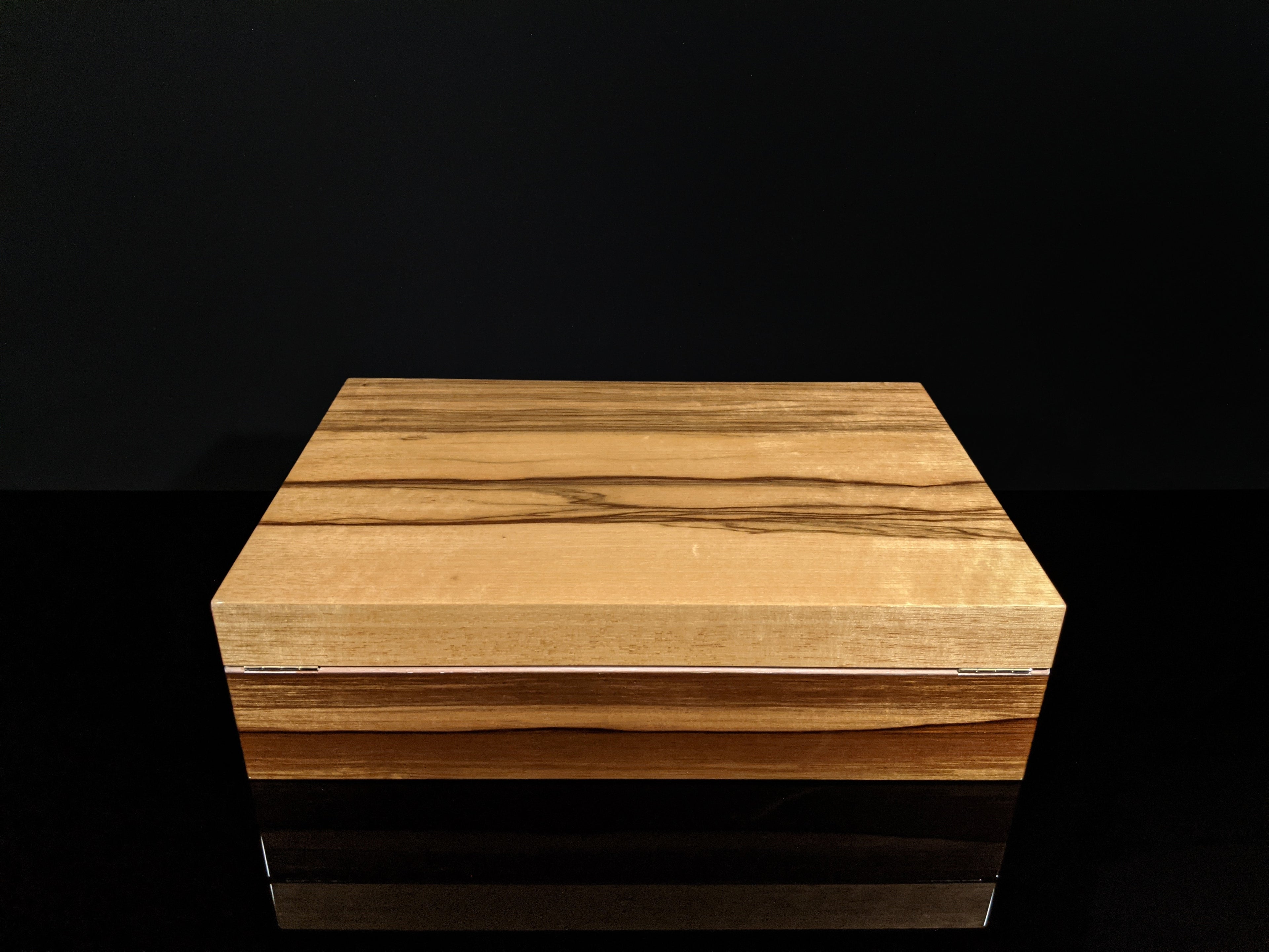 Elie Bleu Limba Wood Humidor 110 count