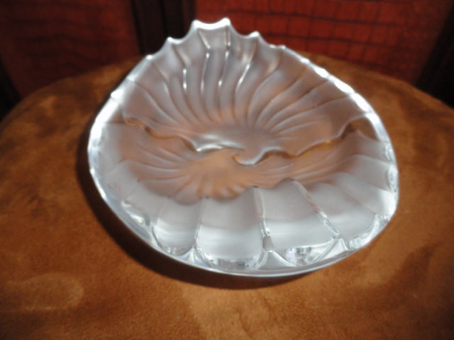 Lalique Nancy Cendrier Bowl Ashtray. # 001