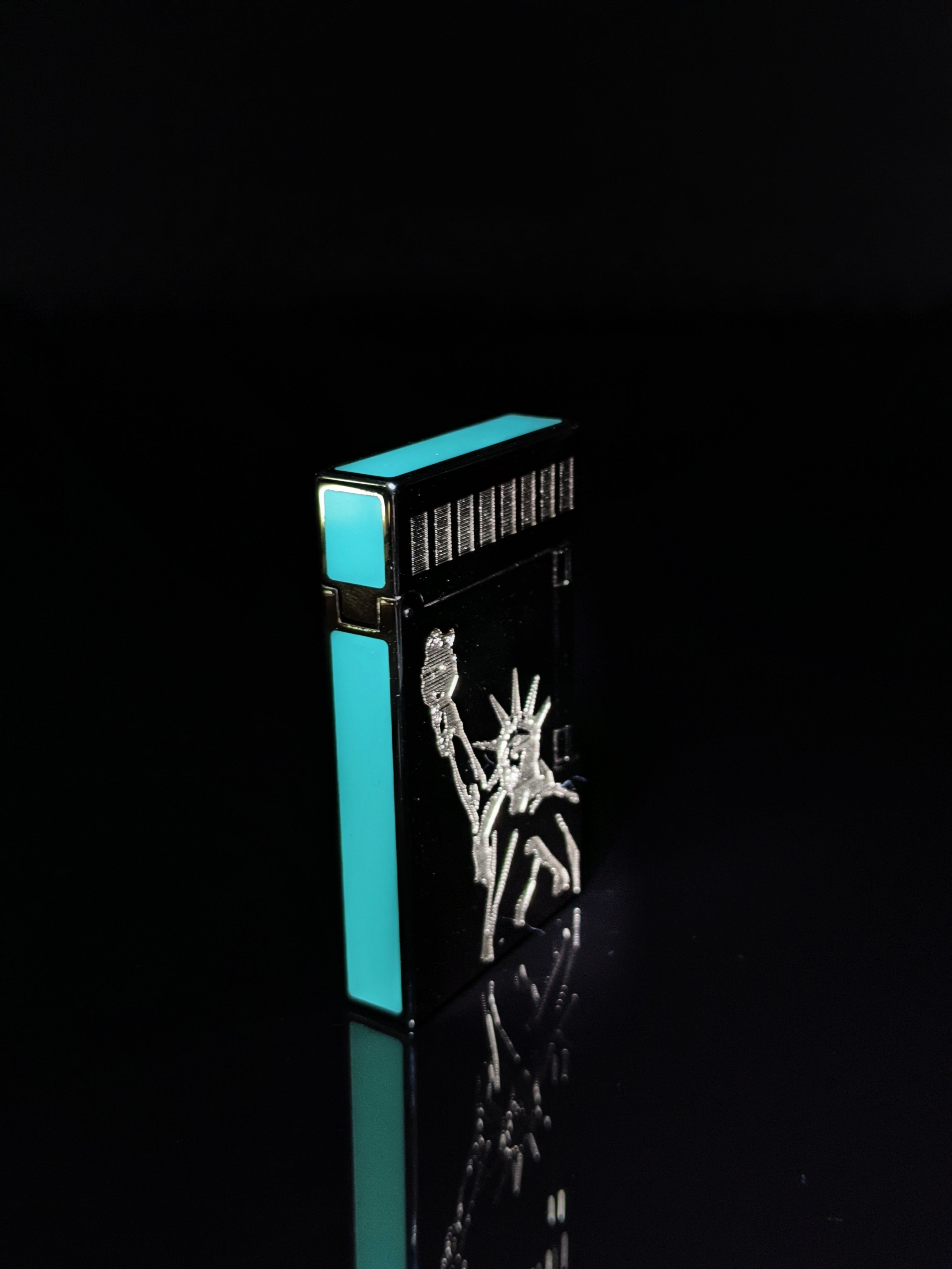 ST Dupont Statue of Liberty L2 Lighter