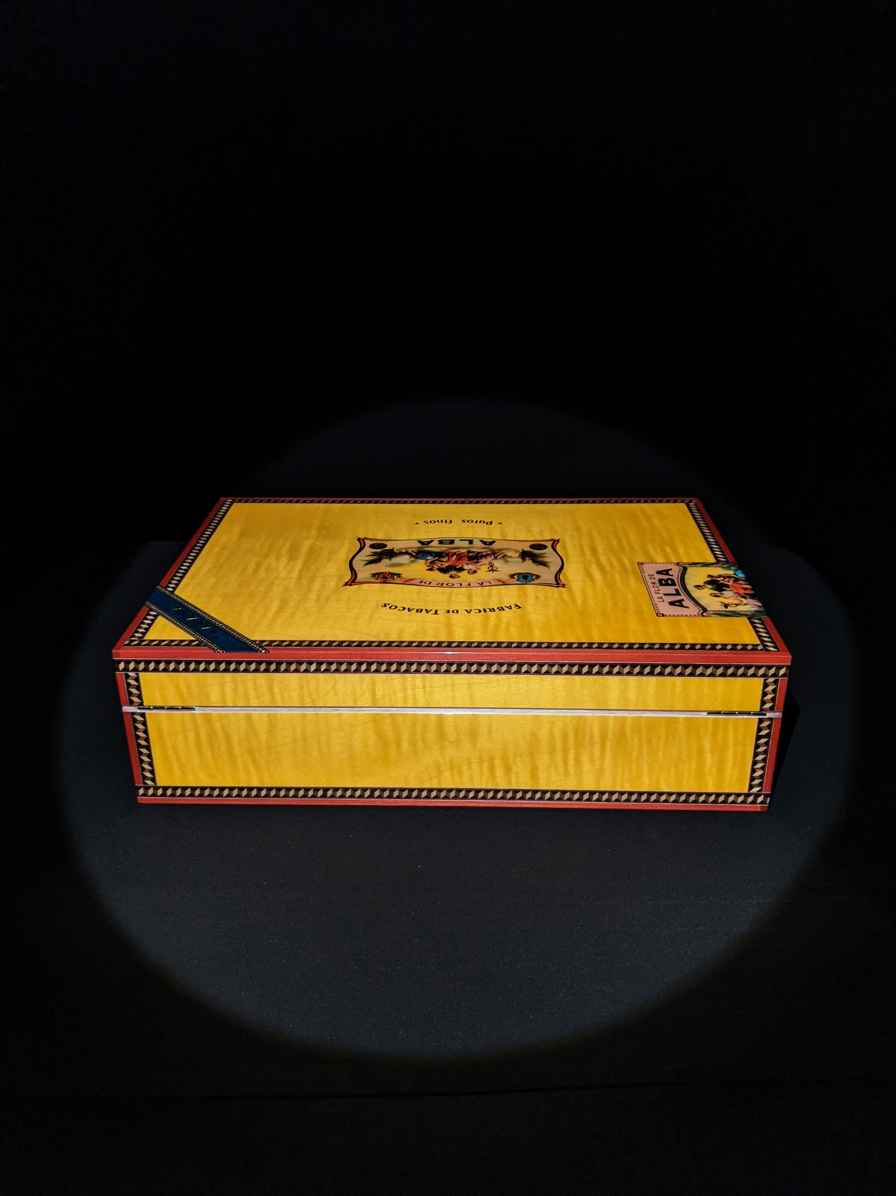 Elie Bleu Alba Gold Yellow Humidor 110 count
