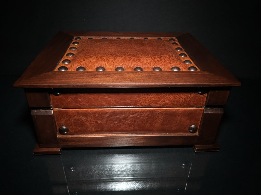 Brizard and Co. - The "Chesterfield" Humidor - 60/70 Count