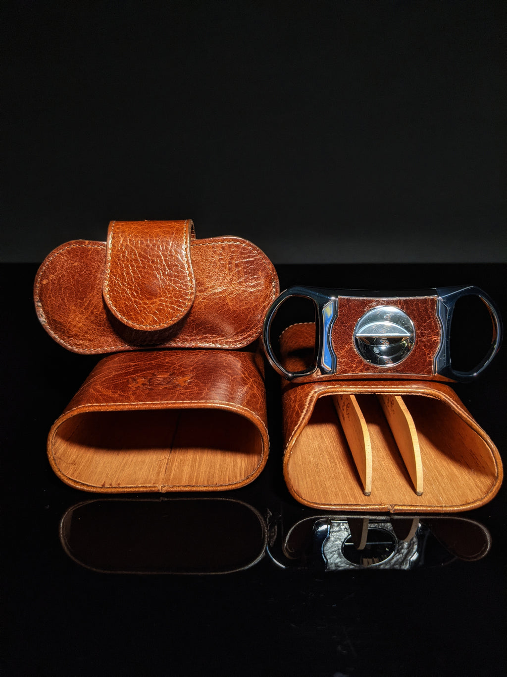 Brizard and Co The "Show Band" 3 Cigar Case - Antique Saddle Leather with V-Cutter