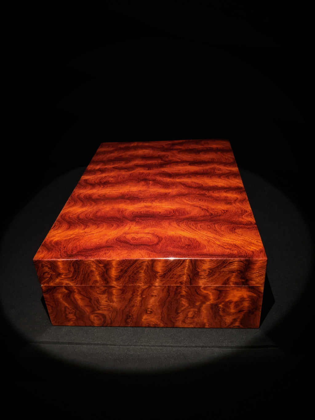 Elie Bleu Figured Bubinga Humidor 110 ct