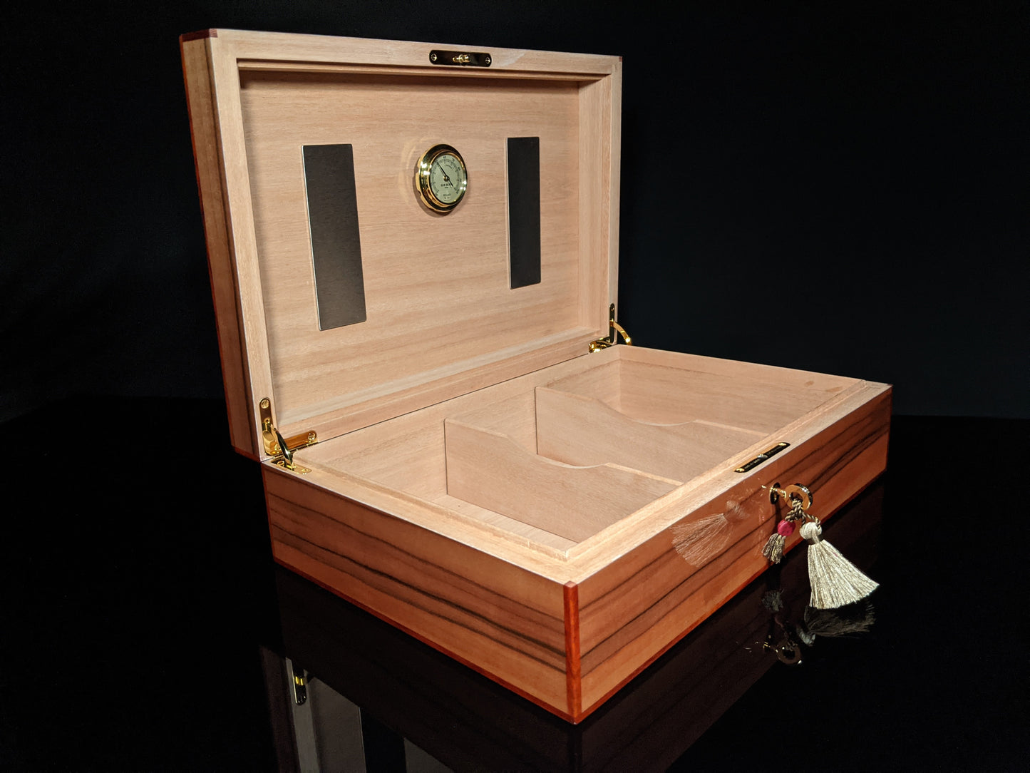 Elie Bleu Tineo Wood Humidor 110 count