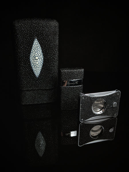 Brizard and Co Stingray Cigar Holder with cutter and lighter NIB
