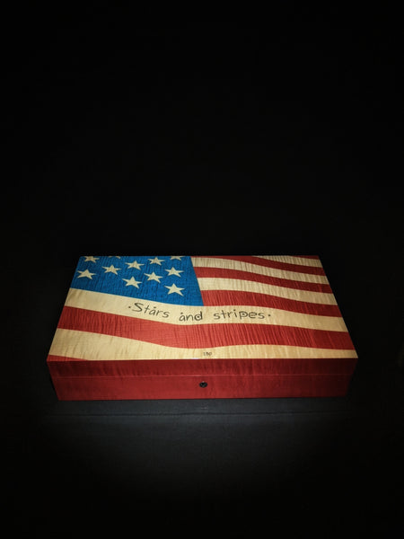Elie Bleu Stars & Stripes 110 Ct Humidor New