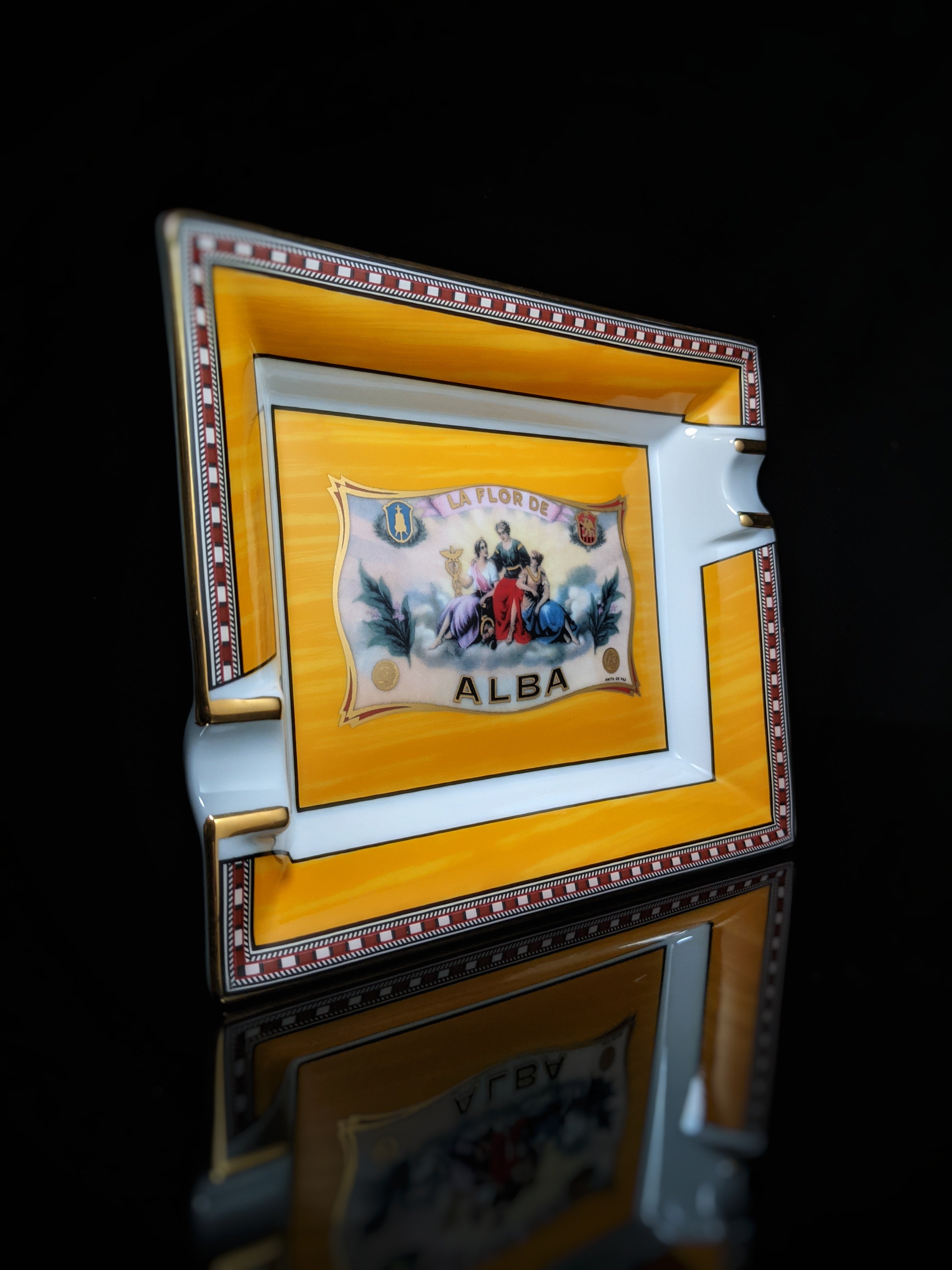 Elie Bleu Alba Porcelain Yellow Gold Ashtray