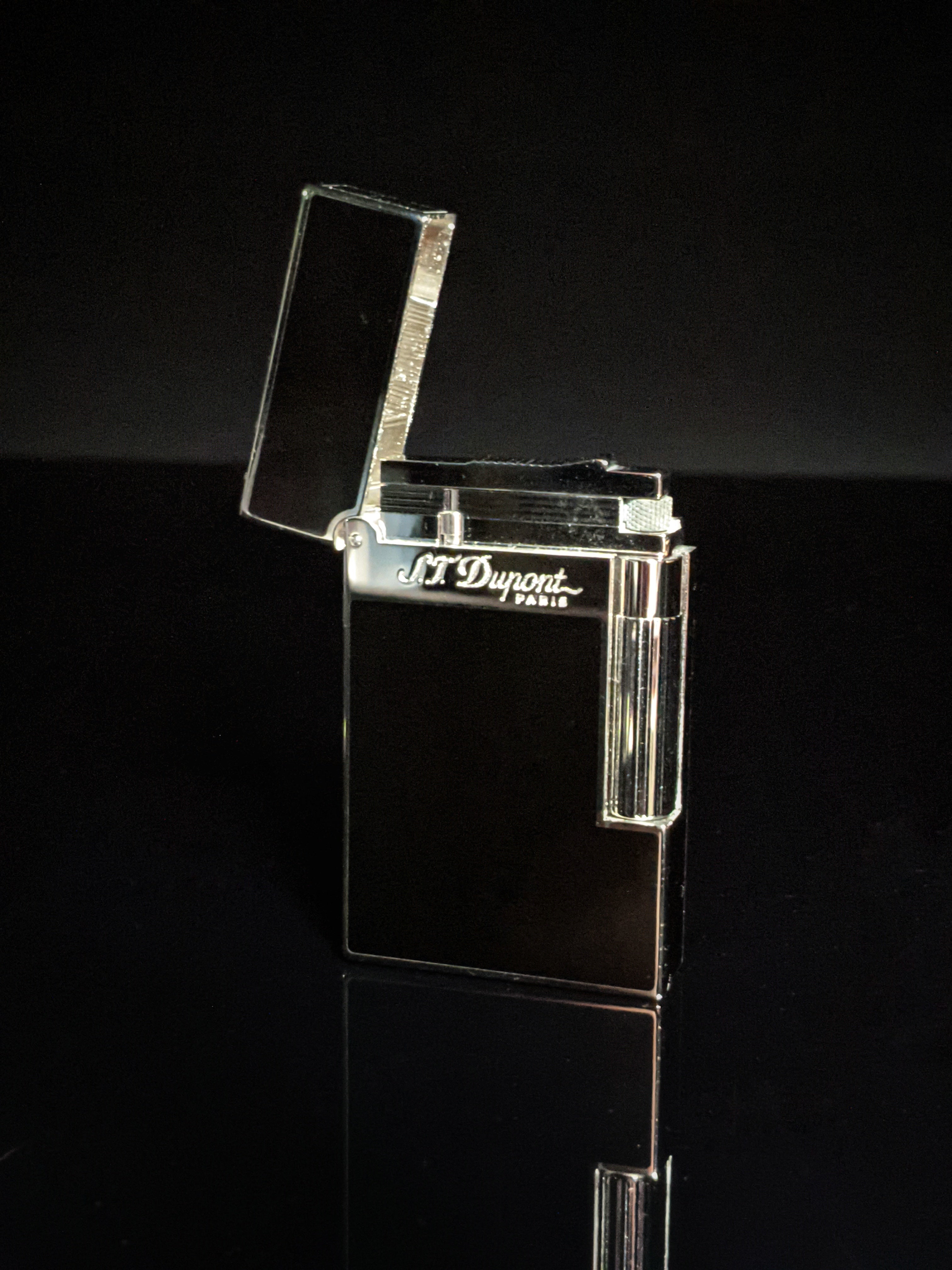 ST Dupont Black Lacquer L2 Lighter Model # 016296